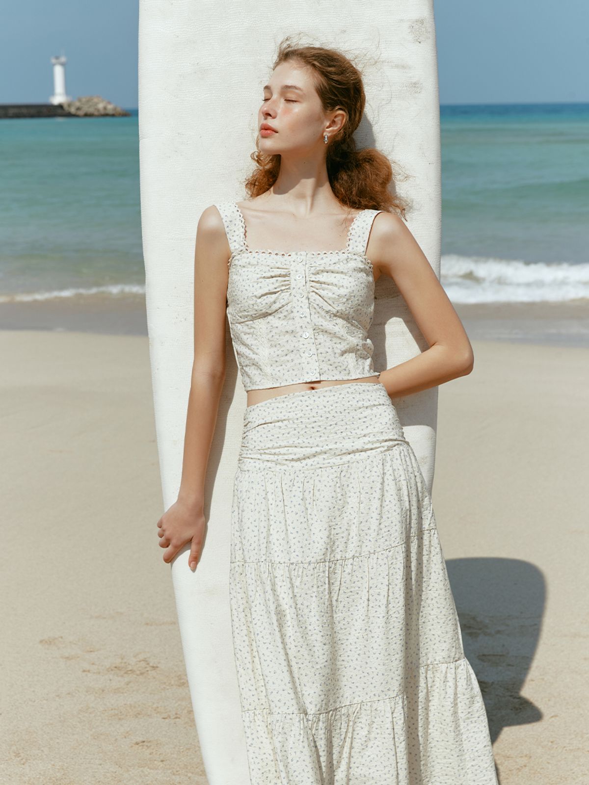르니나(LENINA) ROUMI sleeveless crop shirt_BEIGE