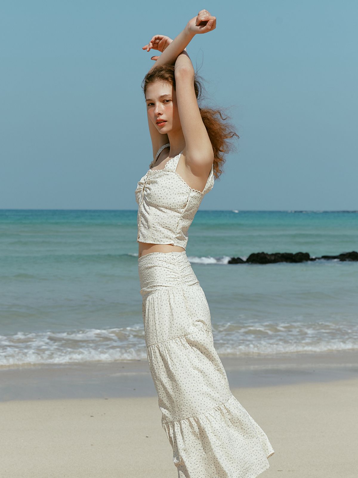 르니나(LENINA) ROUMI sleeveless crop shirt_BEIGE
