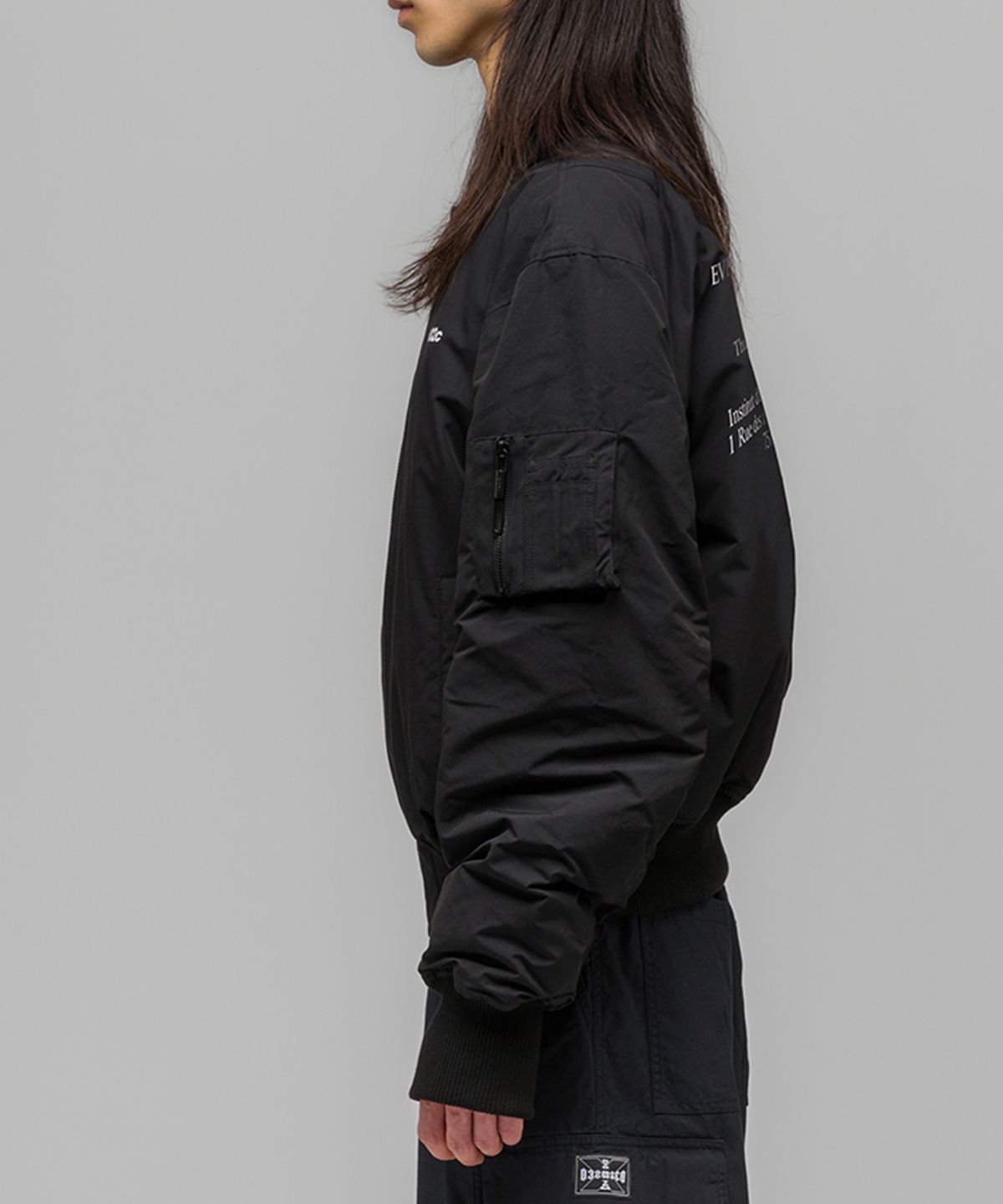 032씨(032C) (U) 게스트 리스트 클래식 봄버 자켓 블랙 GUEST LIST CLASSIC BOMBER JACKET BLACK