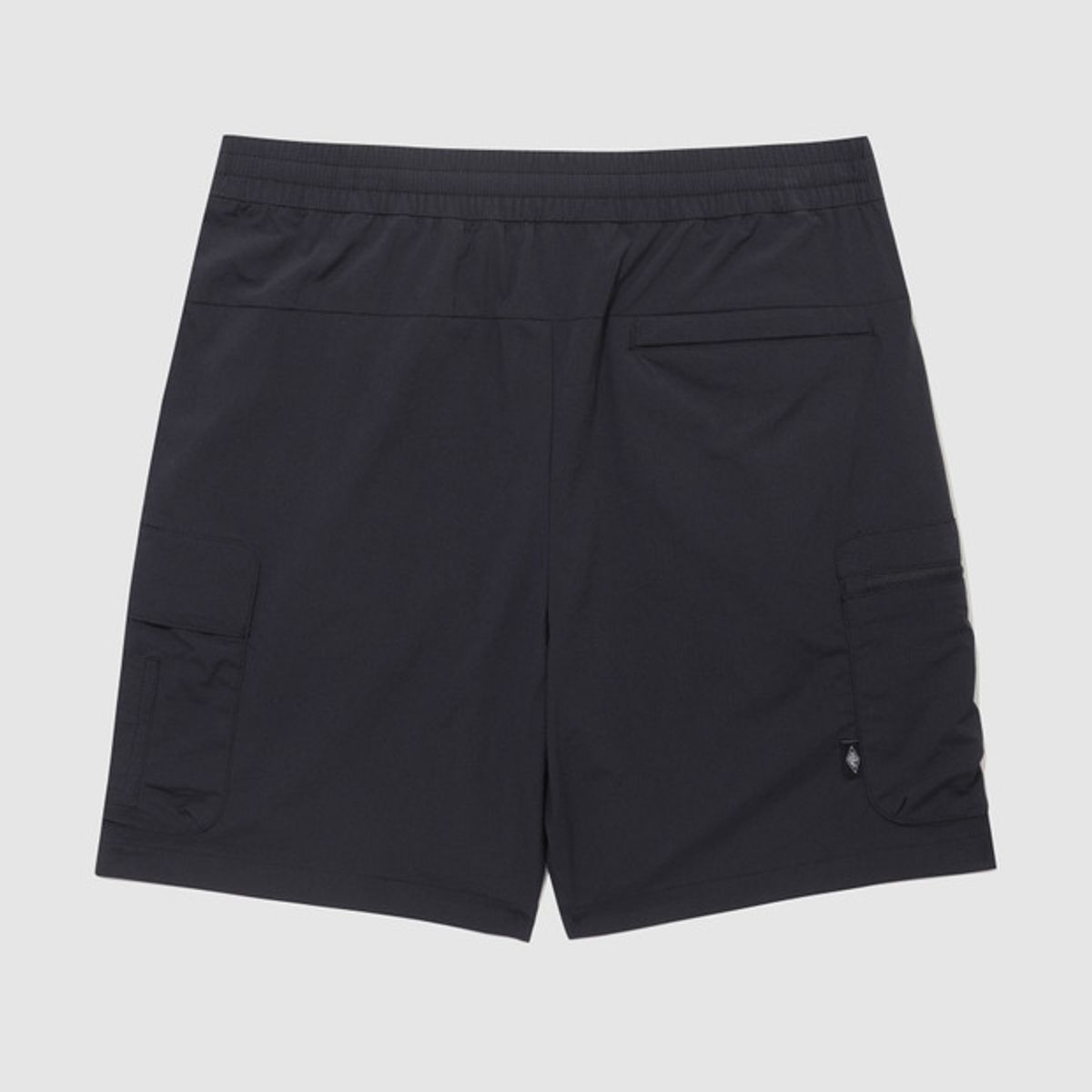 엄브로(UMBRO) 칠아웃 쿨링 5부 카고 반바지 블랙(UQ223CHP61)