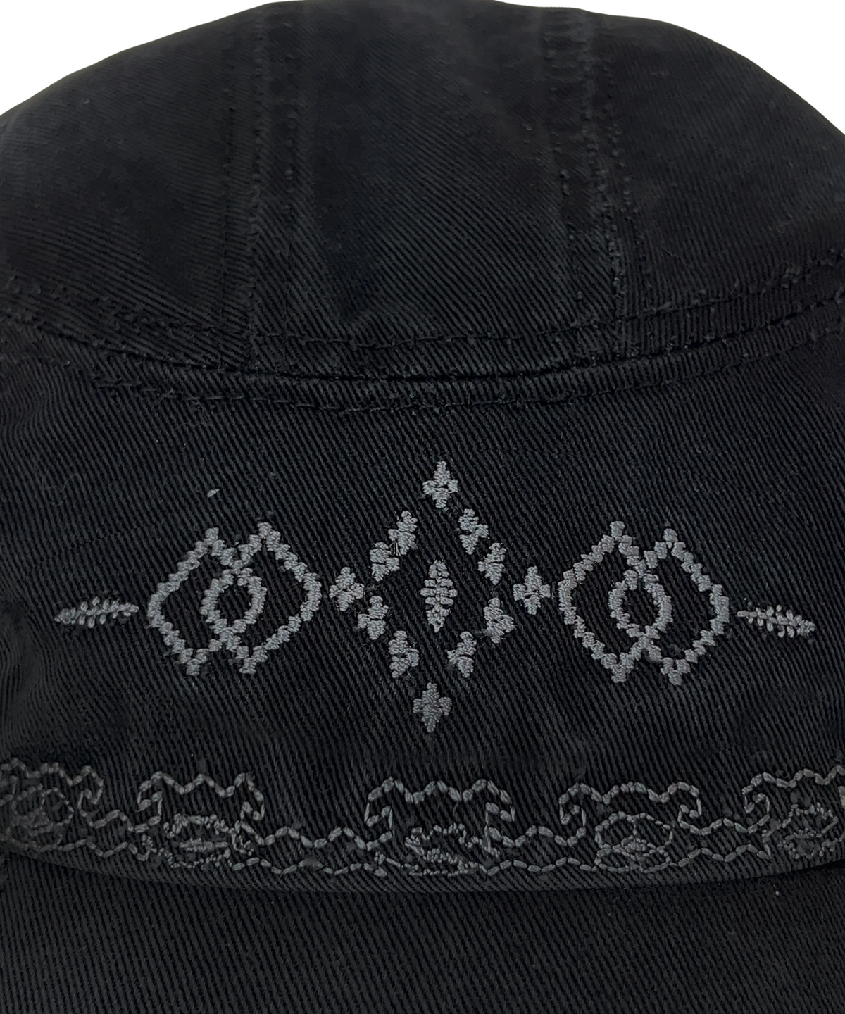 더콜디스트모먼트(THECOLDESTMOMENT) TCM ethnic 3 panel cap (black)
