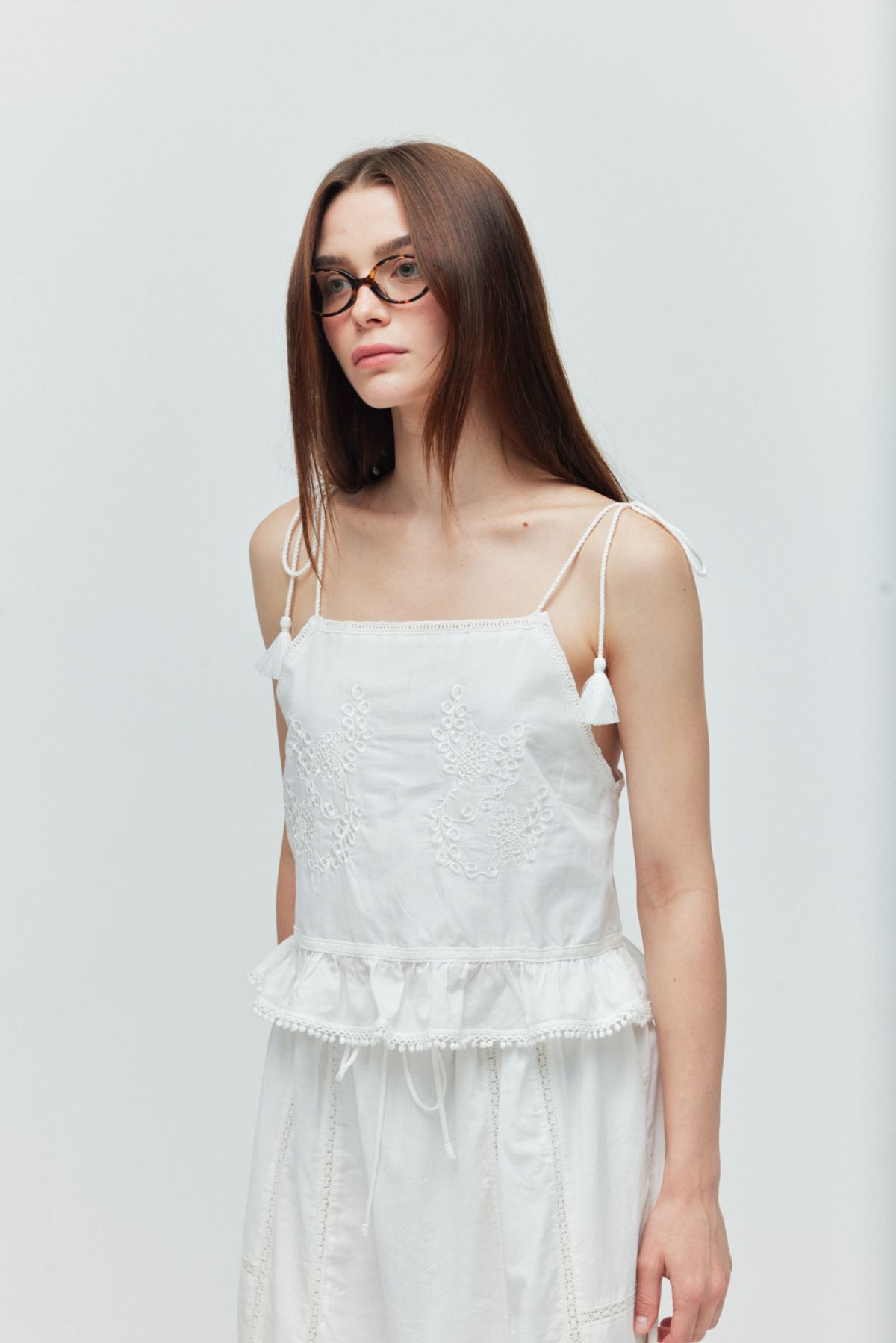 로지(ROSIE) Pure embroidery top