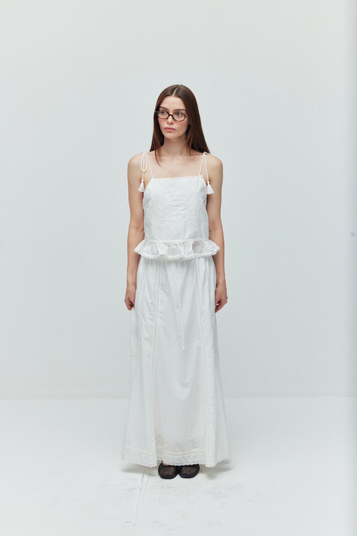 로지(ROSIE) Pure embroidery top