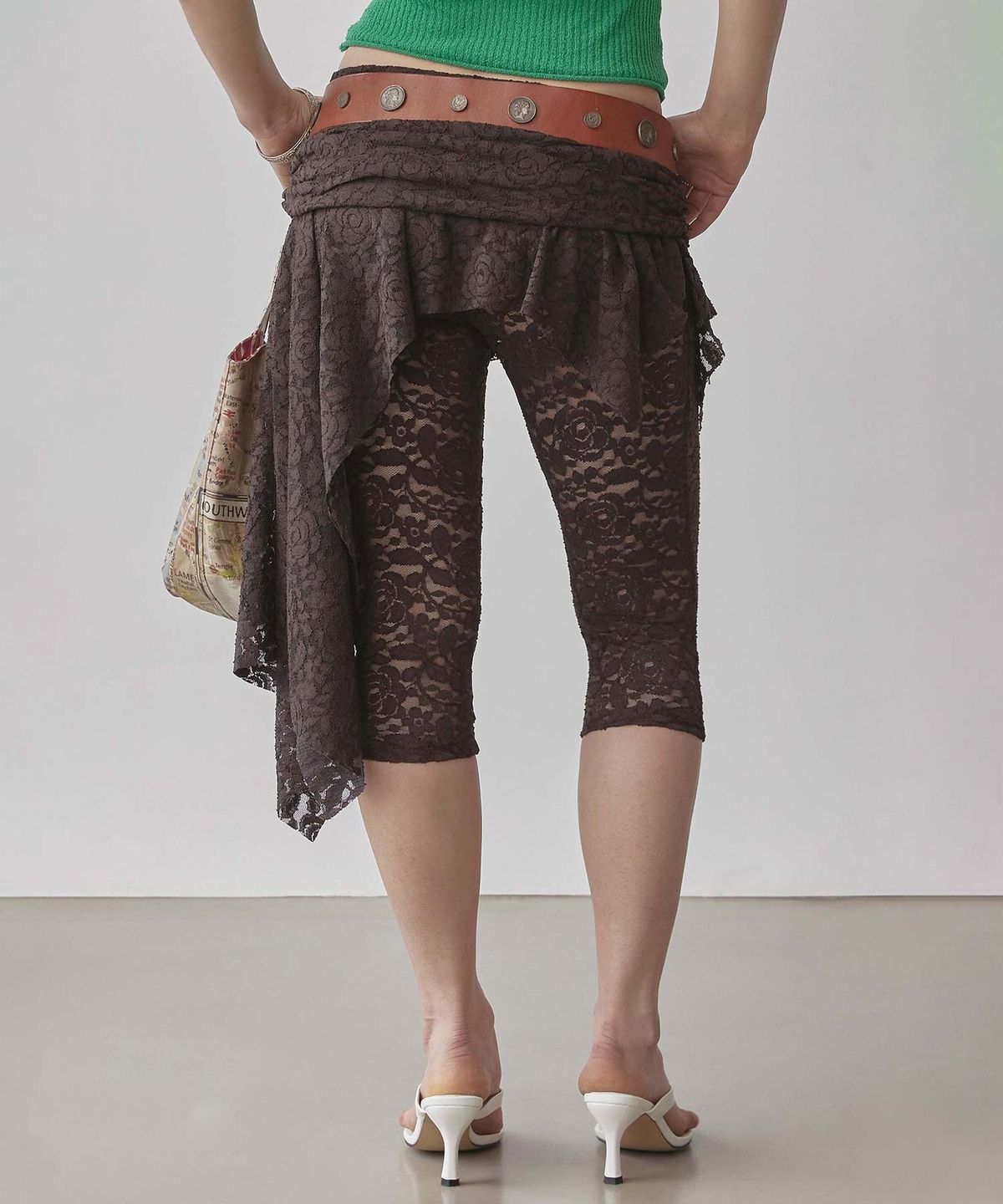 스컬프터(SCULPTOR) Asymmetric Lace Skirt Leggings Brown