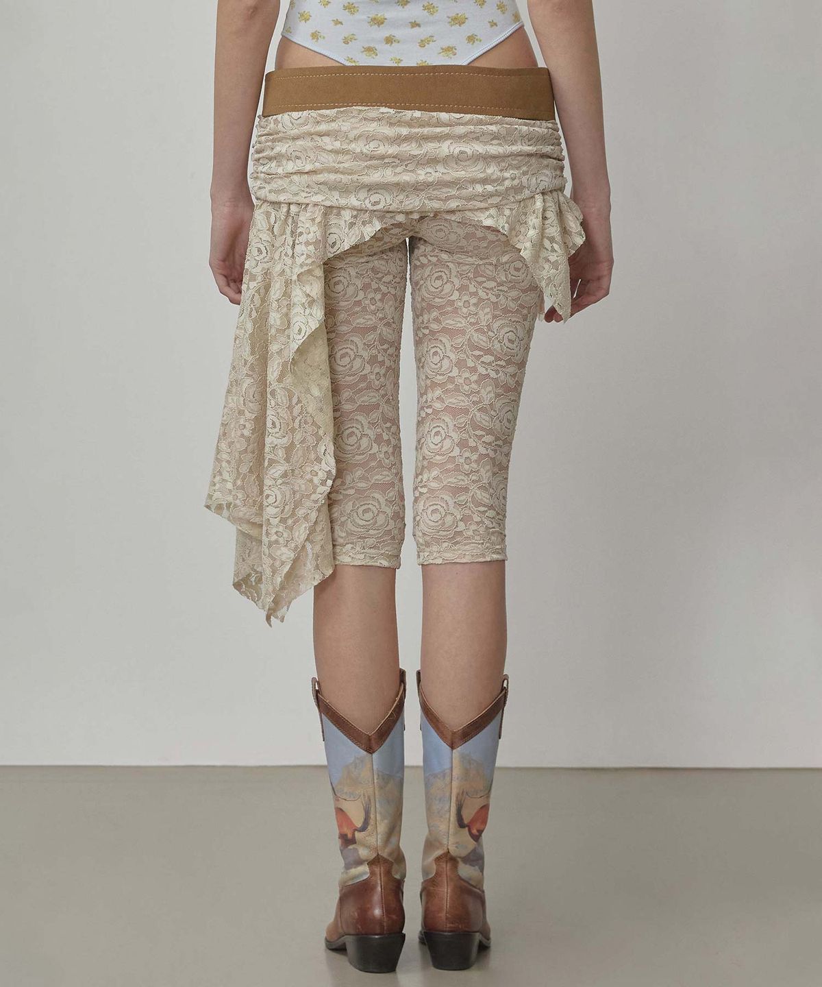 스컬프터(SCULPTOR) Asymmetric Lace Skirt Leggings Raw