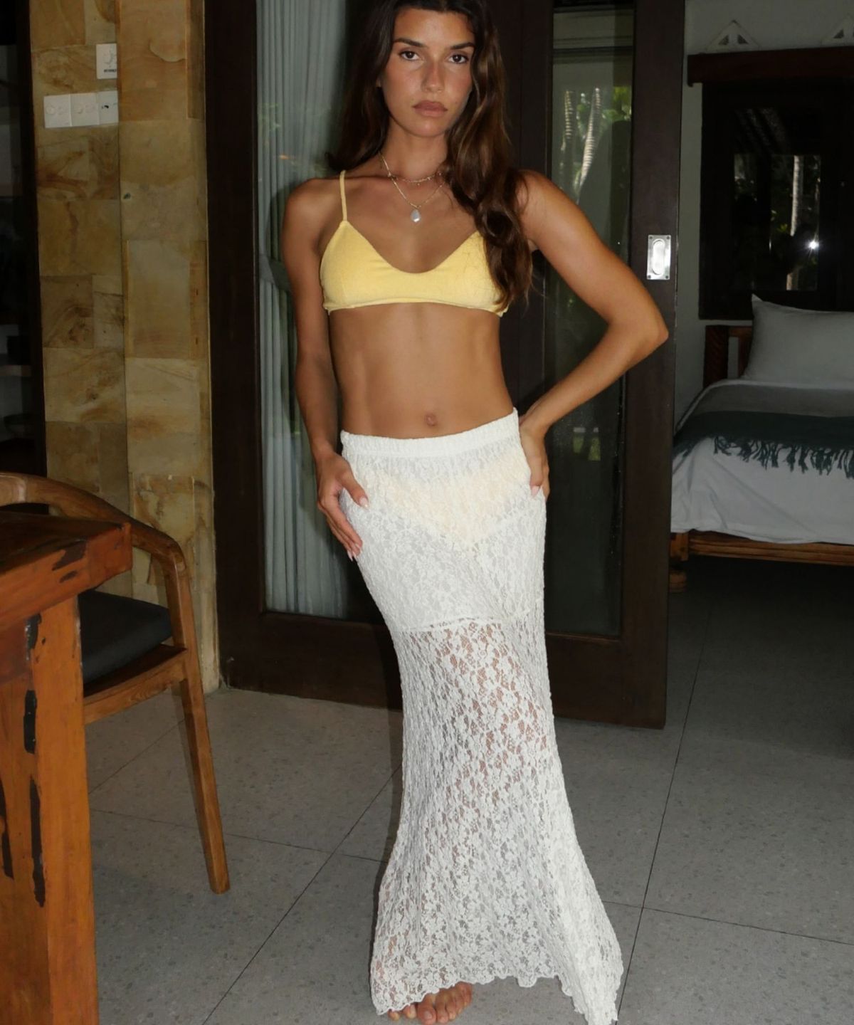 인지액티브(INJIACTIVE) Sheer Layered Beach Skirt 아이보리