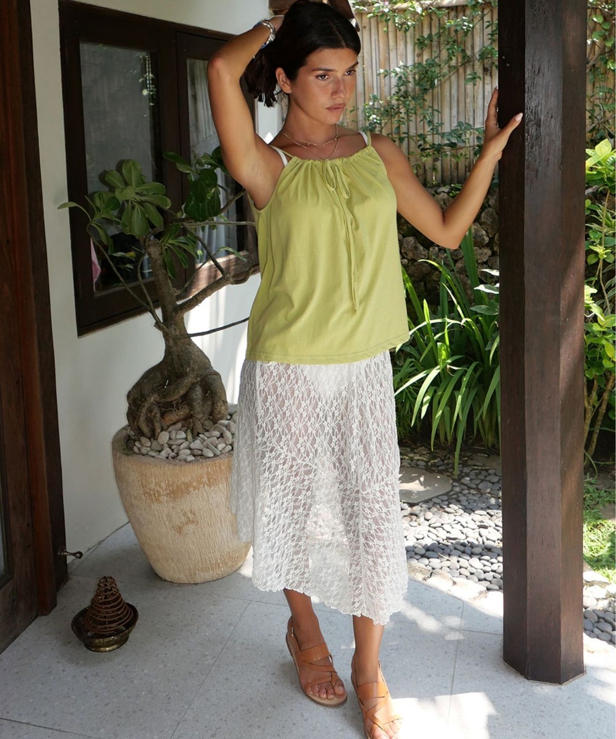 인지액티브(INJIACTIVE) Unbalance Layered Beach Skirt 아이보리