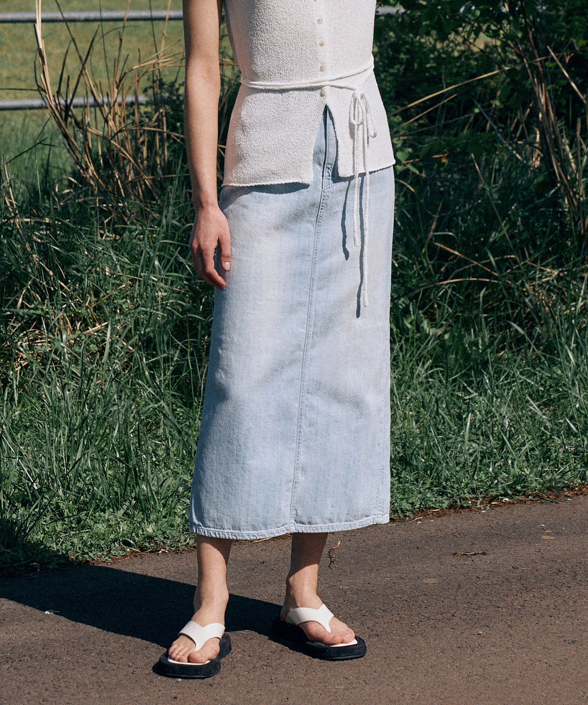 라메레이(LAMEREI) H-line Denim Long Skirt[LMBESUDN5208]-Light Blue