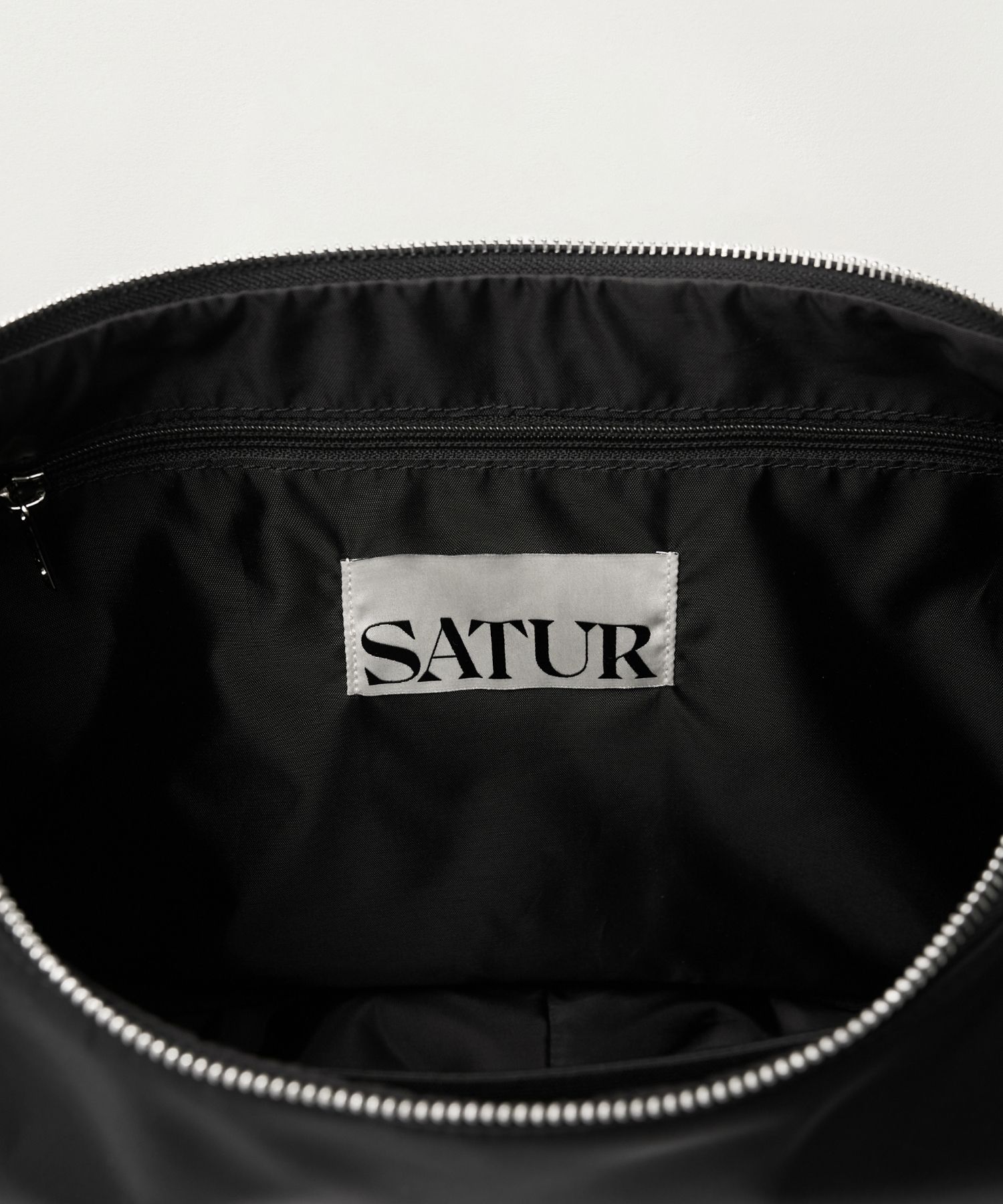 ショルダーバッグ・ポシェット SATUR Big Hobo Shoulder Bag 5FT2120 MUSINSA | SATUR Big Hobo Shoulder Bag Black