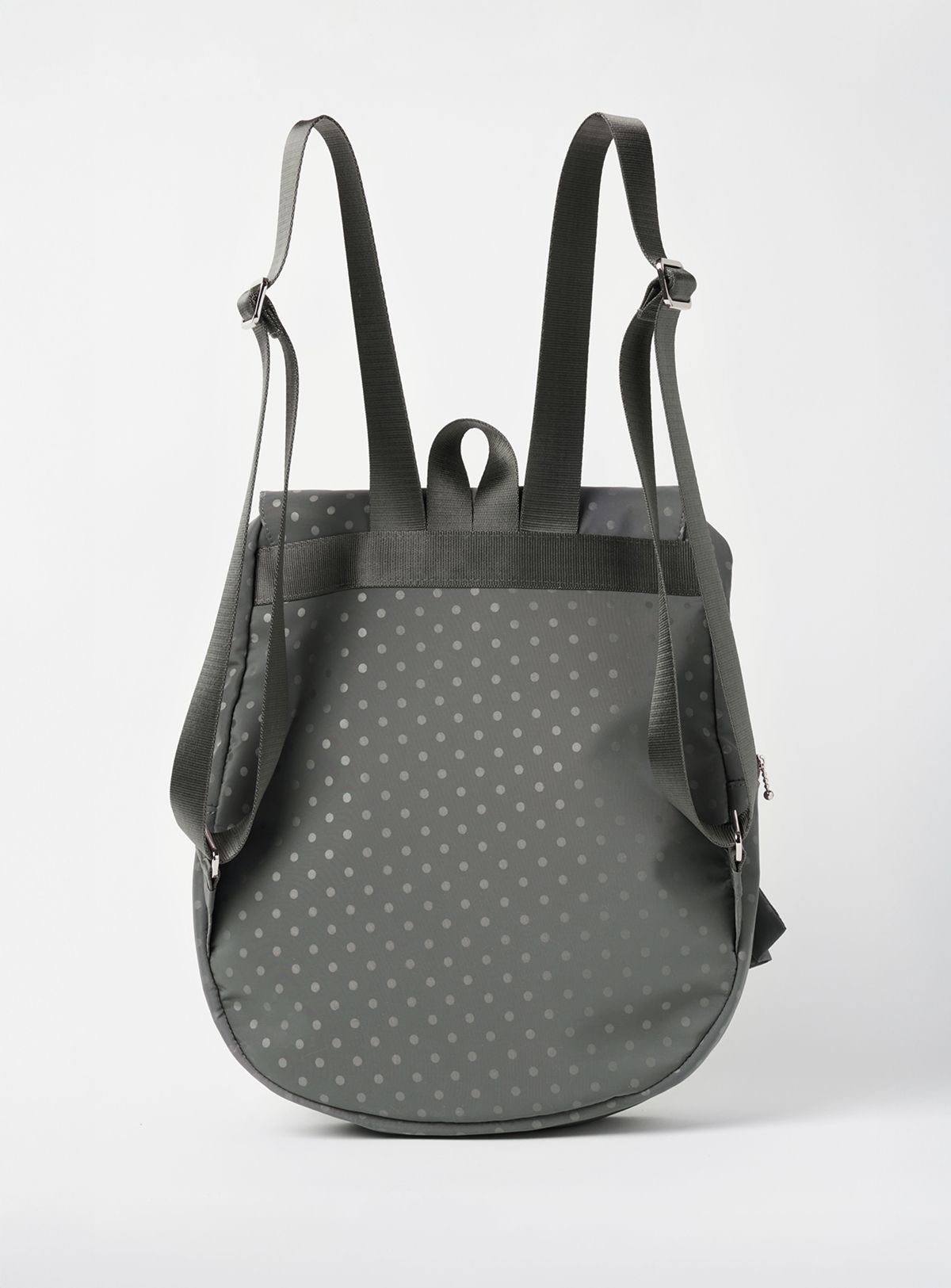 수뭄보눔(SUMUMBONUM) Dot pleats backpack large [Warm gray]