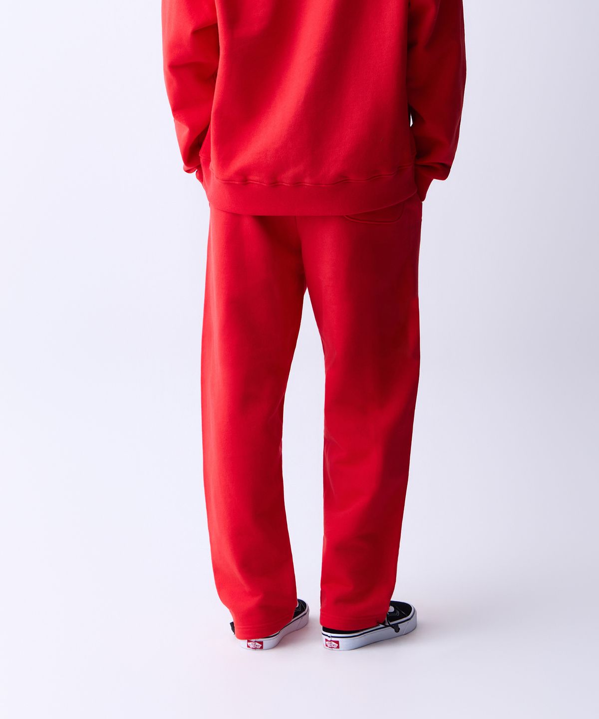 에이던엠(ADERNM) ESSENTIAL SWEAT PANTS (RED)