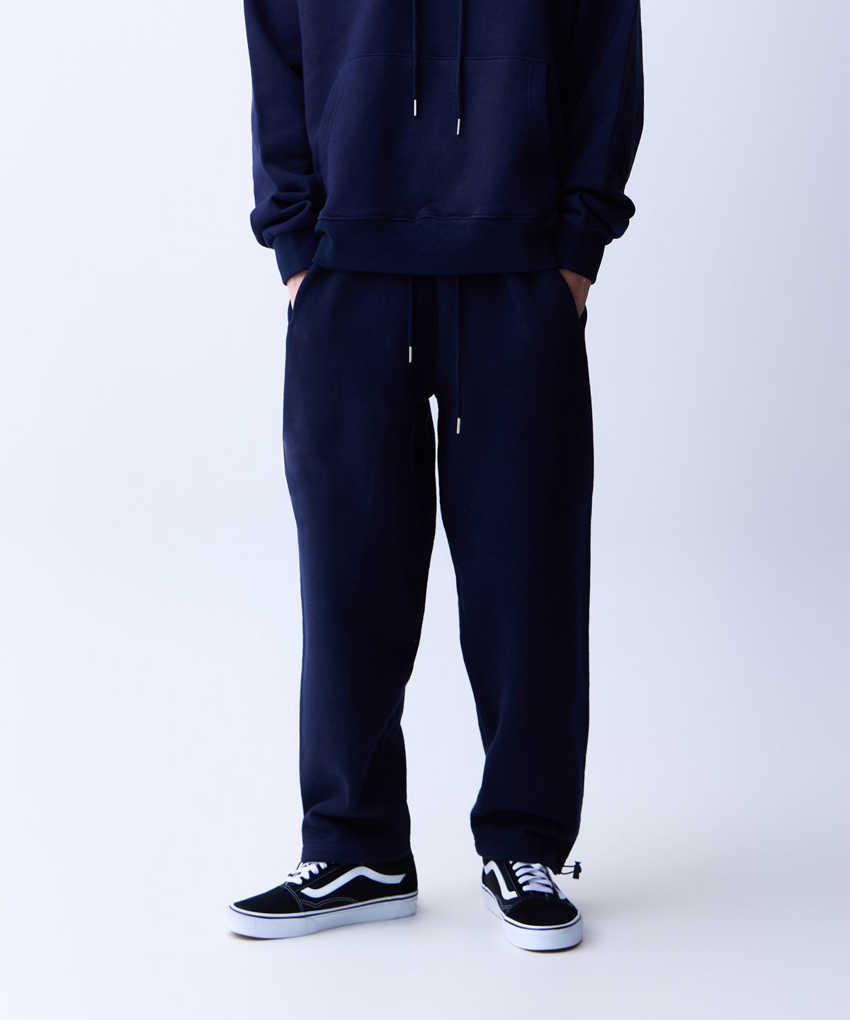 에이던엠(ADERNM) ESSENTIAL SWEAT PANTS (NAVY)