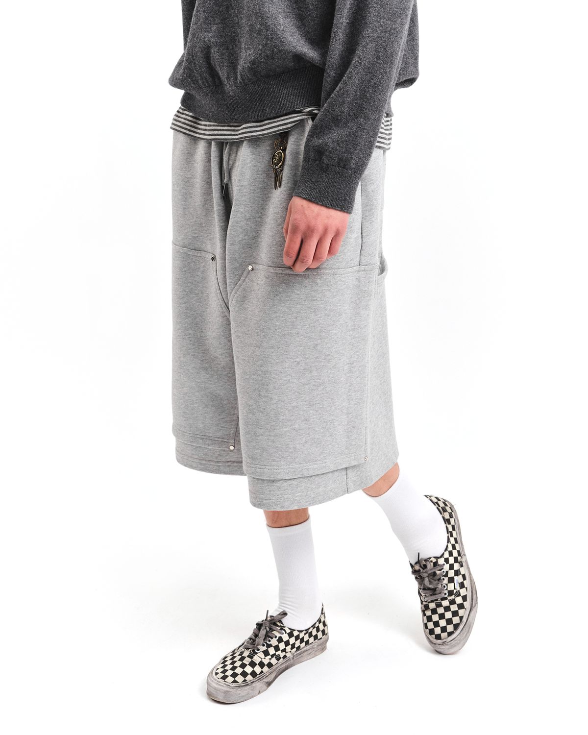 포커페이스(POKERFACE) DOUBLE KNEE BERMUDA SWEAT PANTS GREY