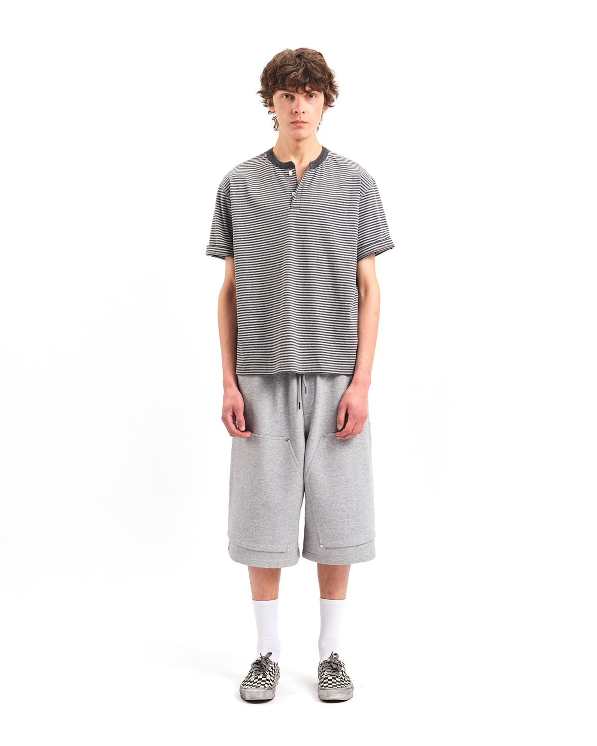 포커페이스(POKERFACE) DOUBLE KNEE BERMUDA SWEAT PANTS GREY