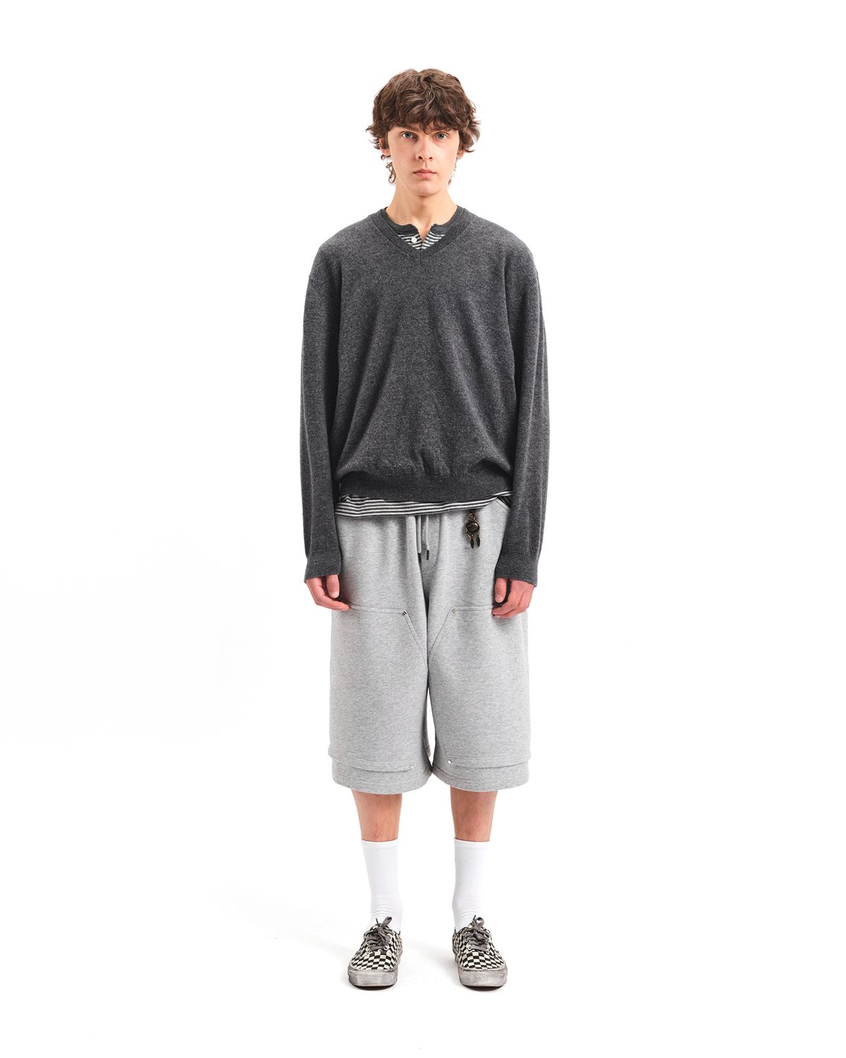 포커페이스(POKERFACE) DOUBLE KNEE BERMUDA SWEAT PANTS GREY