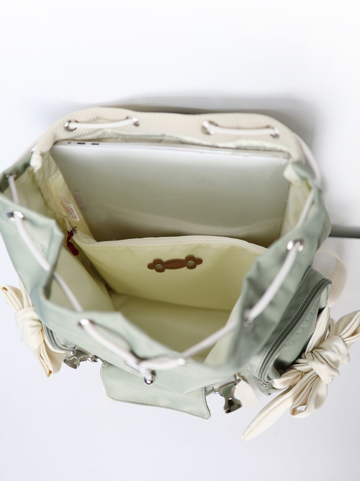 시월107(SIWL107) Bow Backpack (Mute Khaki)