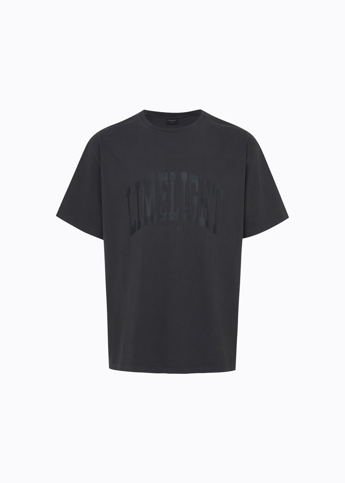 라임라잇 어패럴(LIMELIGHT APPAREL) 어패럴 피그먼트 아치 로고 티셔츠 (블랙/블랙)