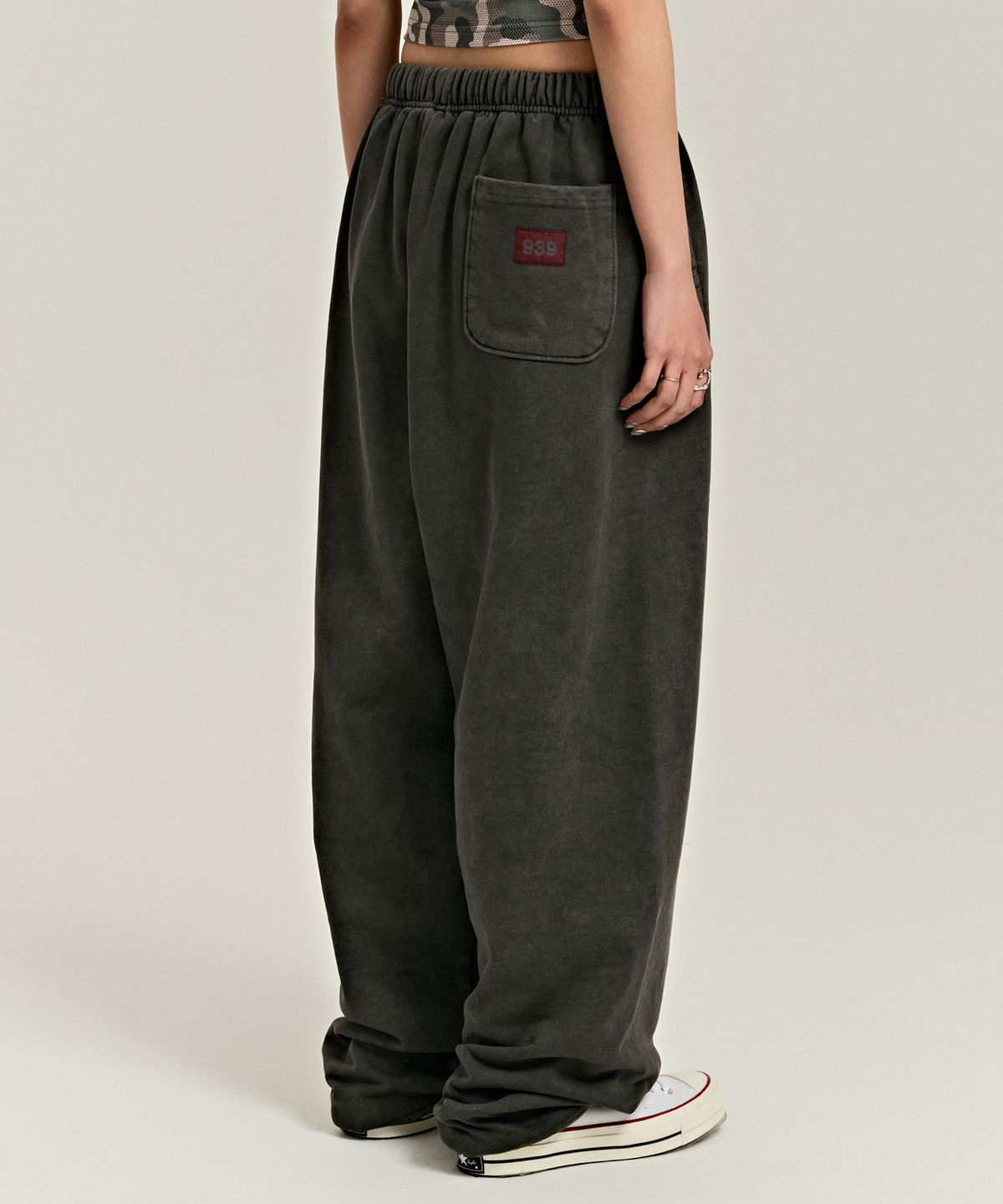 아카이브 볼드(ARCHIVE BOLD) 939 DYED OBJECT SWEAT PANTS (CHARCOAL)