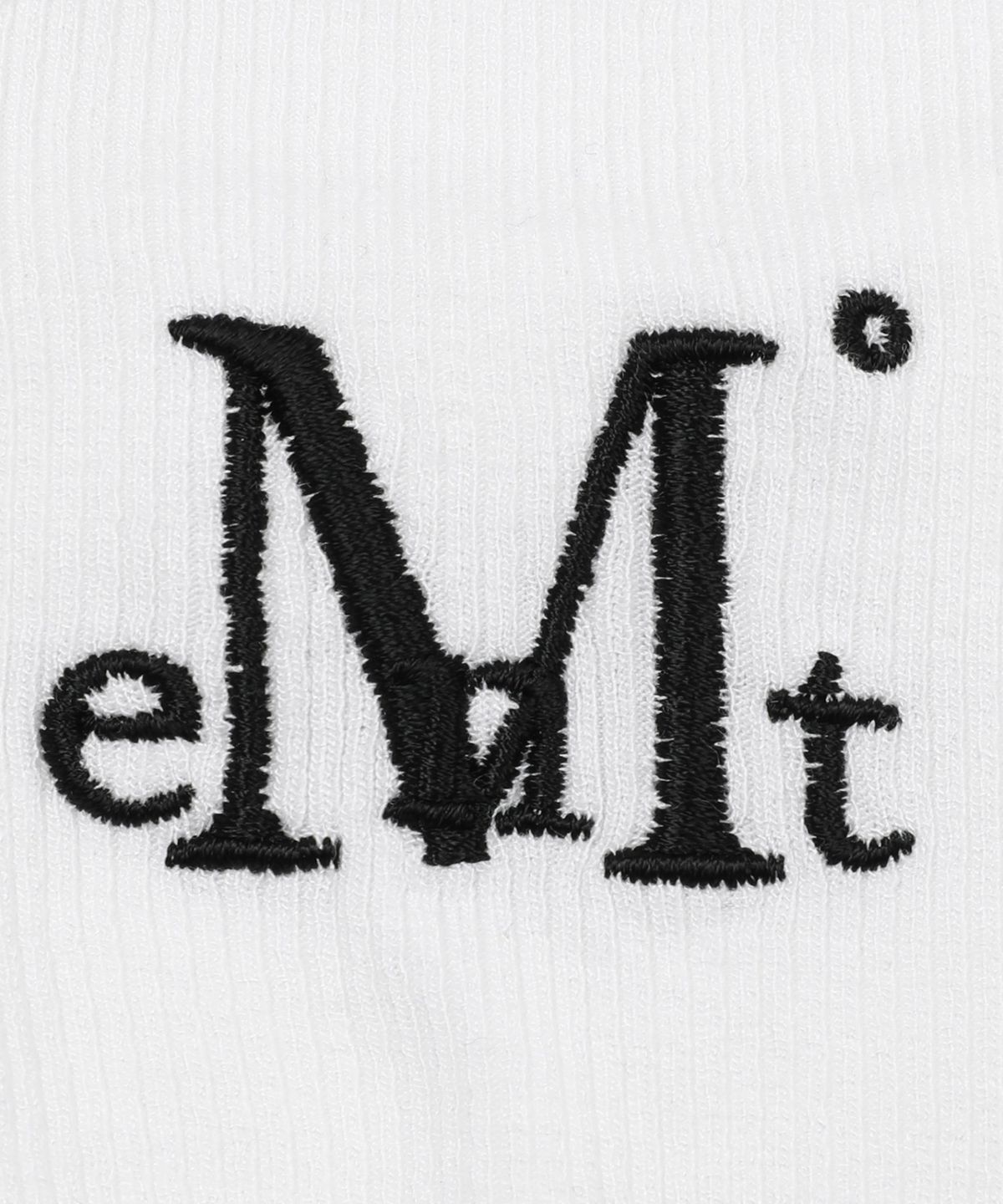 무센트(MUCENT) 메라 홀터넥 크롭 슬리브리스 나시 (4컬러)