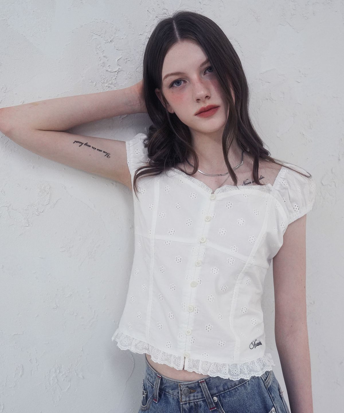 어반드레스(AVANDRESS) Misty Bow Blouse - 2COL