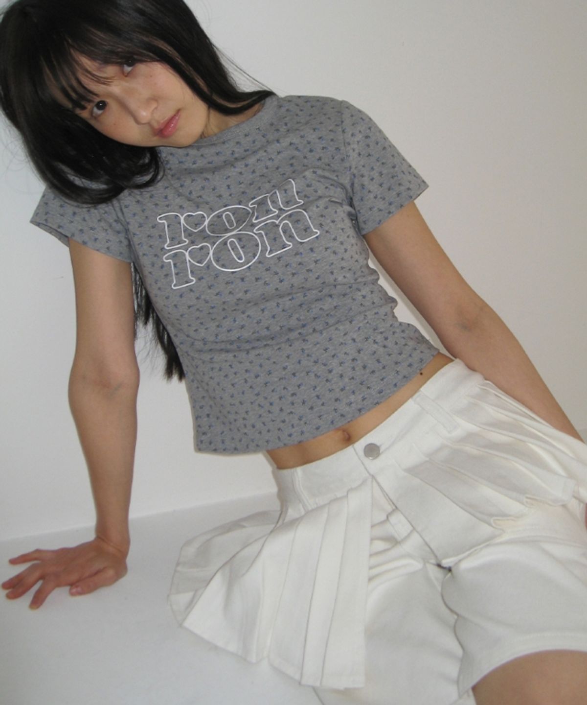 론론(RONRON) OFF BALANCE PLEAT LAYERED SHORTS PANTS WHITE