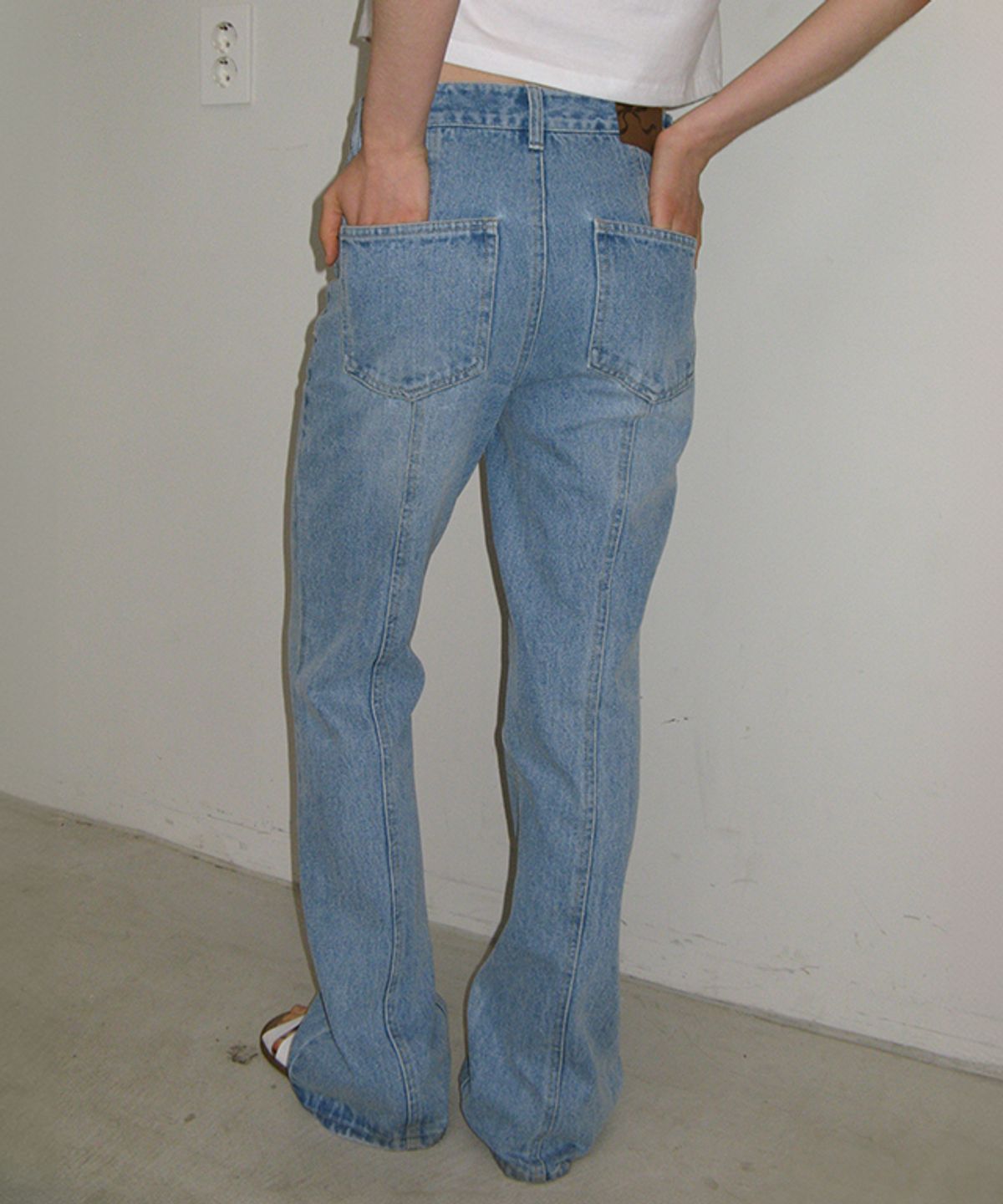론론(RONRON) WELT POCKET BOOTSCUT DENIM PANTS MEDIUM BLUE