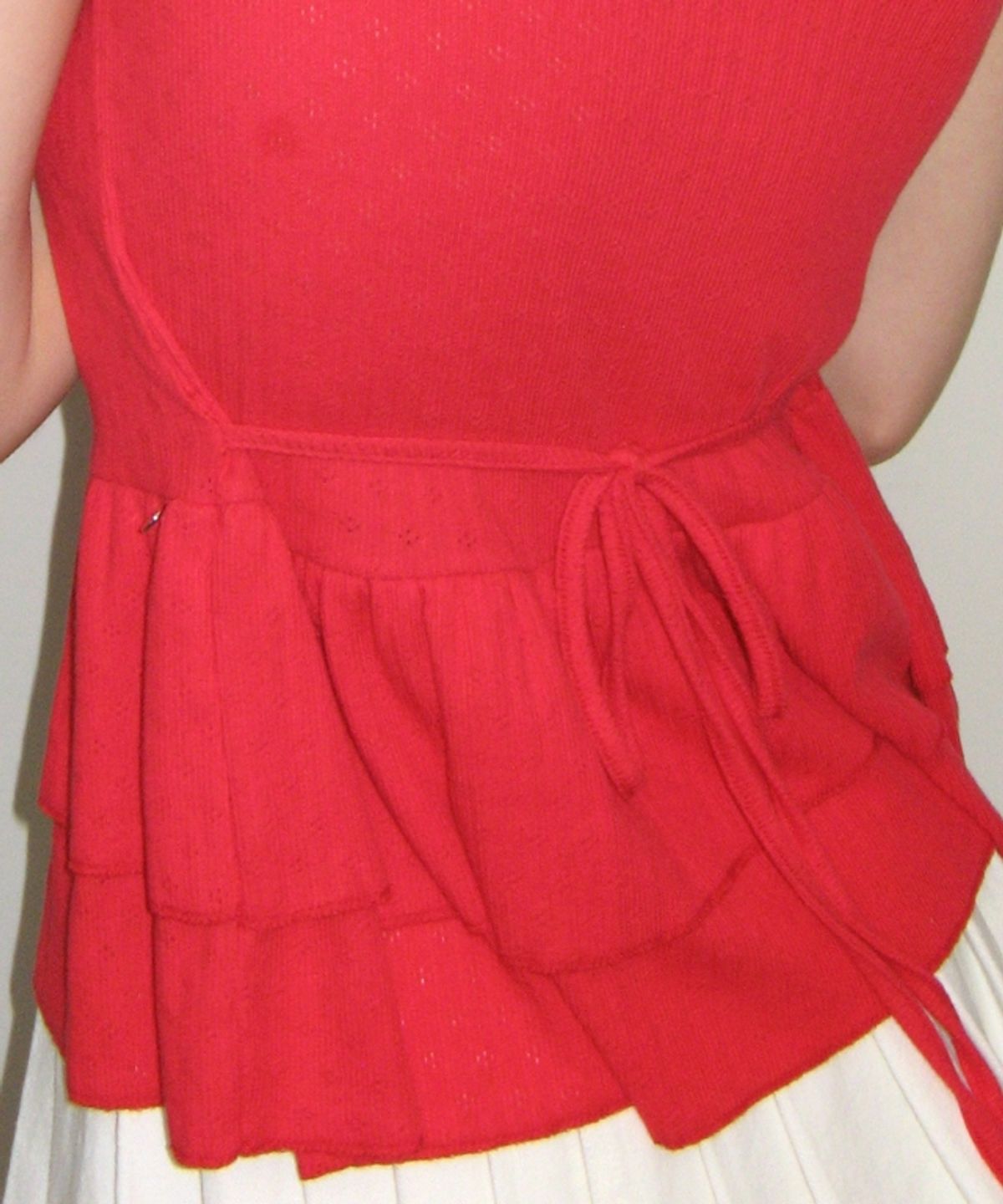 론론(RONRON) SOFT FRILL BUTTON COTTON CARDIGAN RED