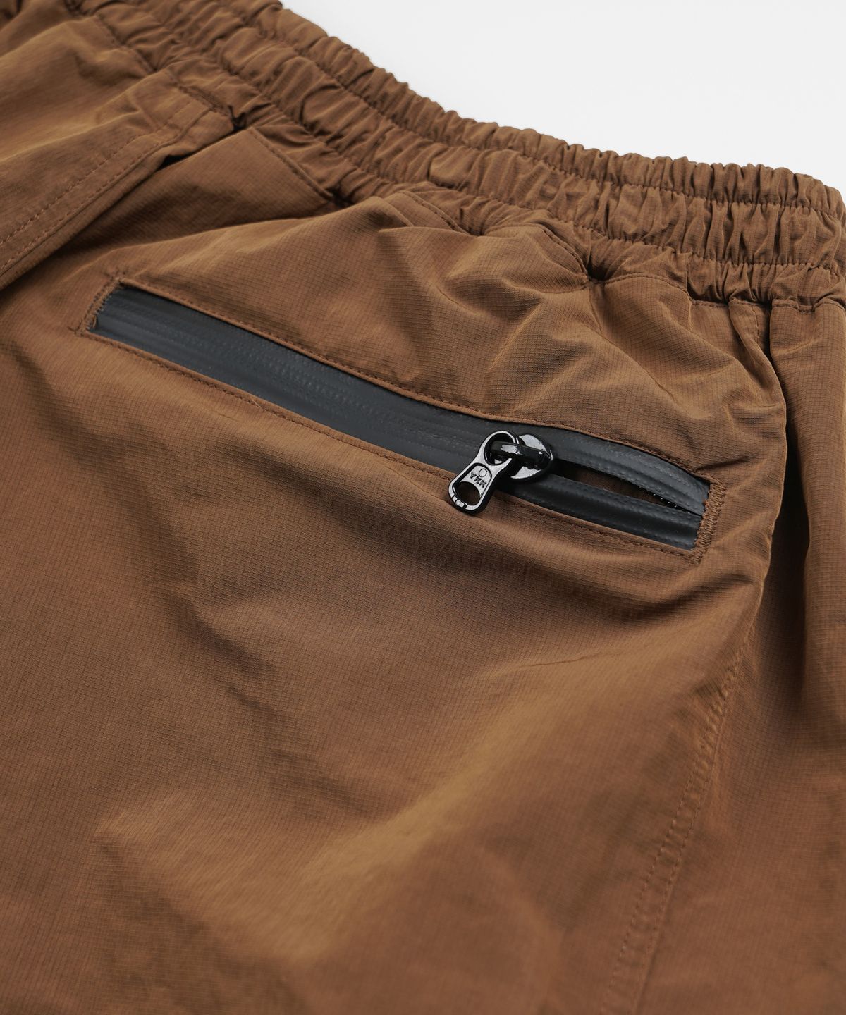 프리즘웍스(FRIZMWORKS) NYLON UTILITY POCKET SHORTS _ BROWN