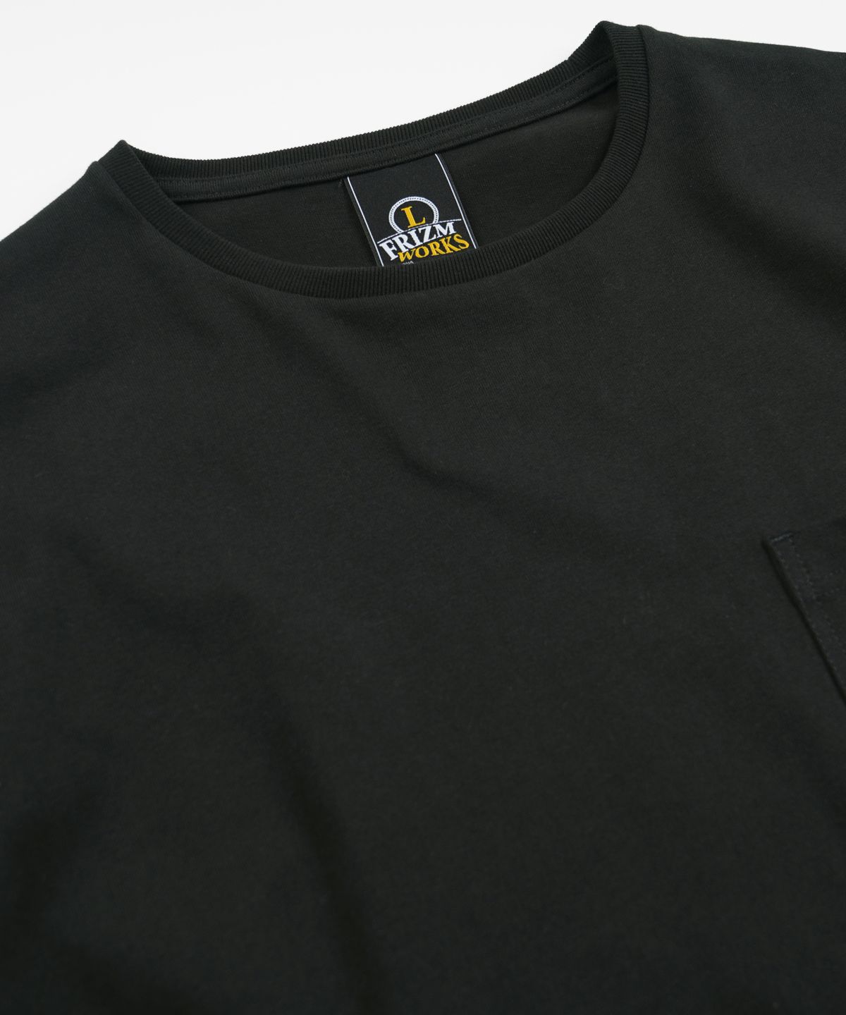 프리즘웍스(FRIZMWORKS) POCKET LOOP TEE _ BLACK