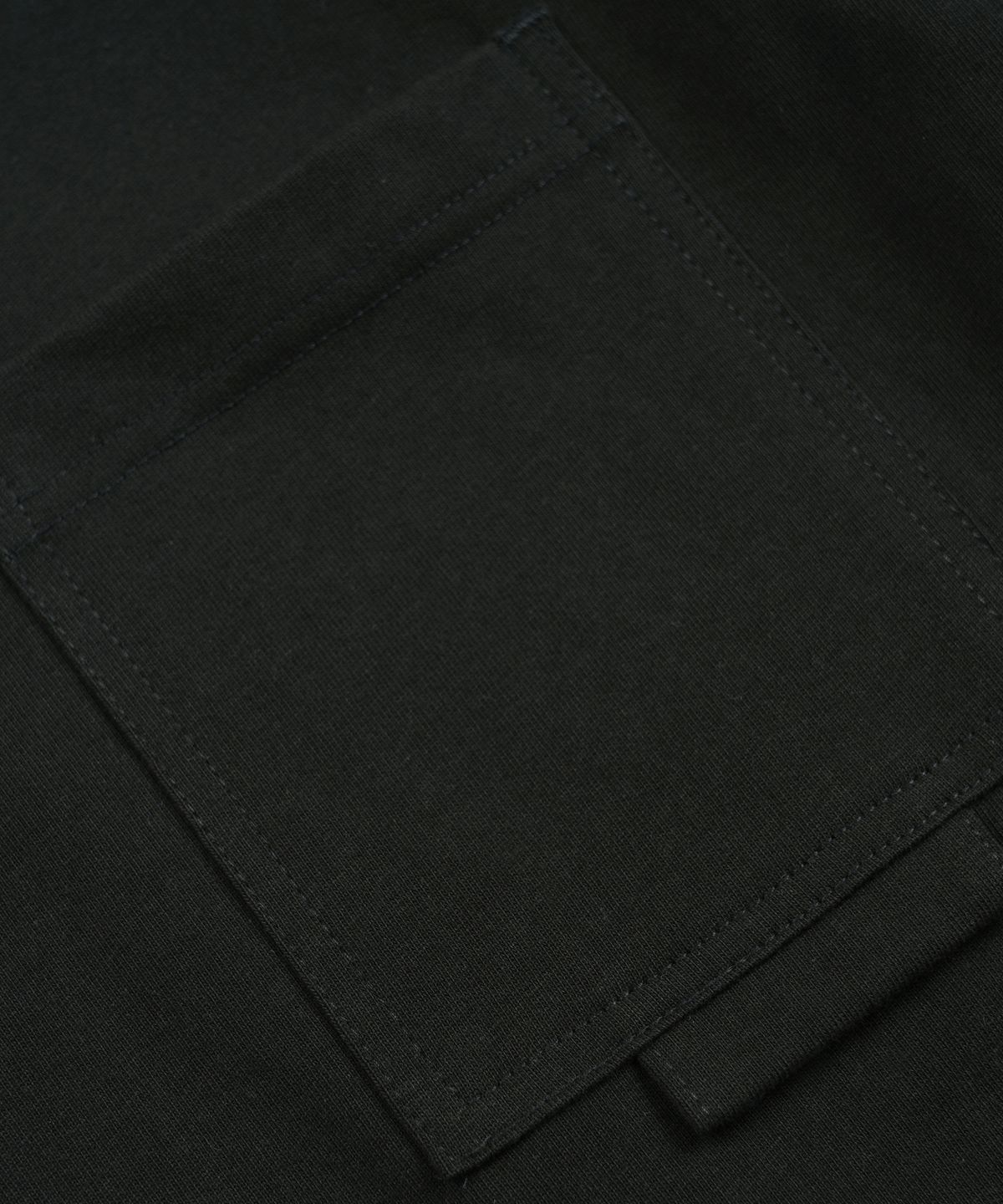 프리즘웍스(FRIZMWORKS) POCKET LOOP TEE _ BLACK