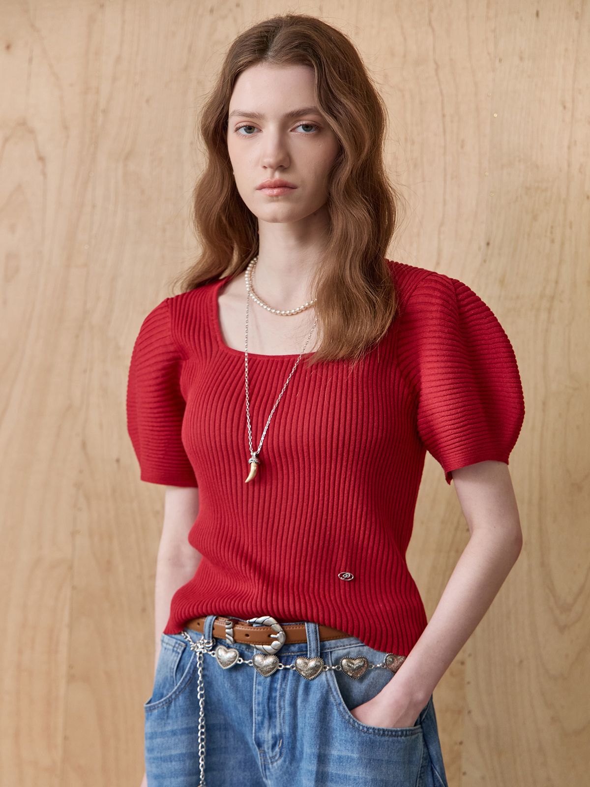 마쟈(MAXZA) 린넨혼방 스퀘어넥 퍼프소매 반팔 니트