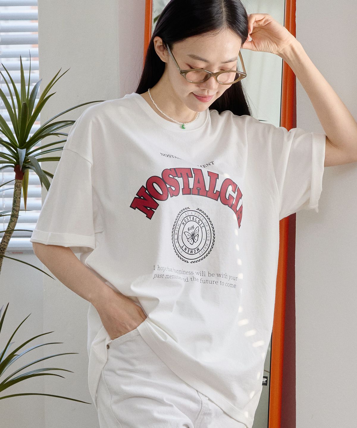 버블피스(BUBBLPIECE) 노스텔지아 피그먼트 티셔츠_화이트 레드