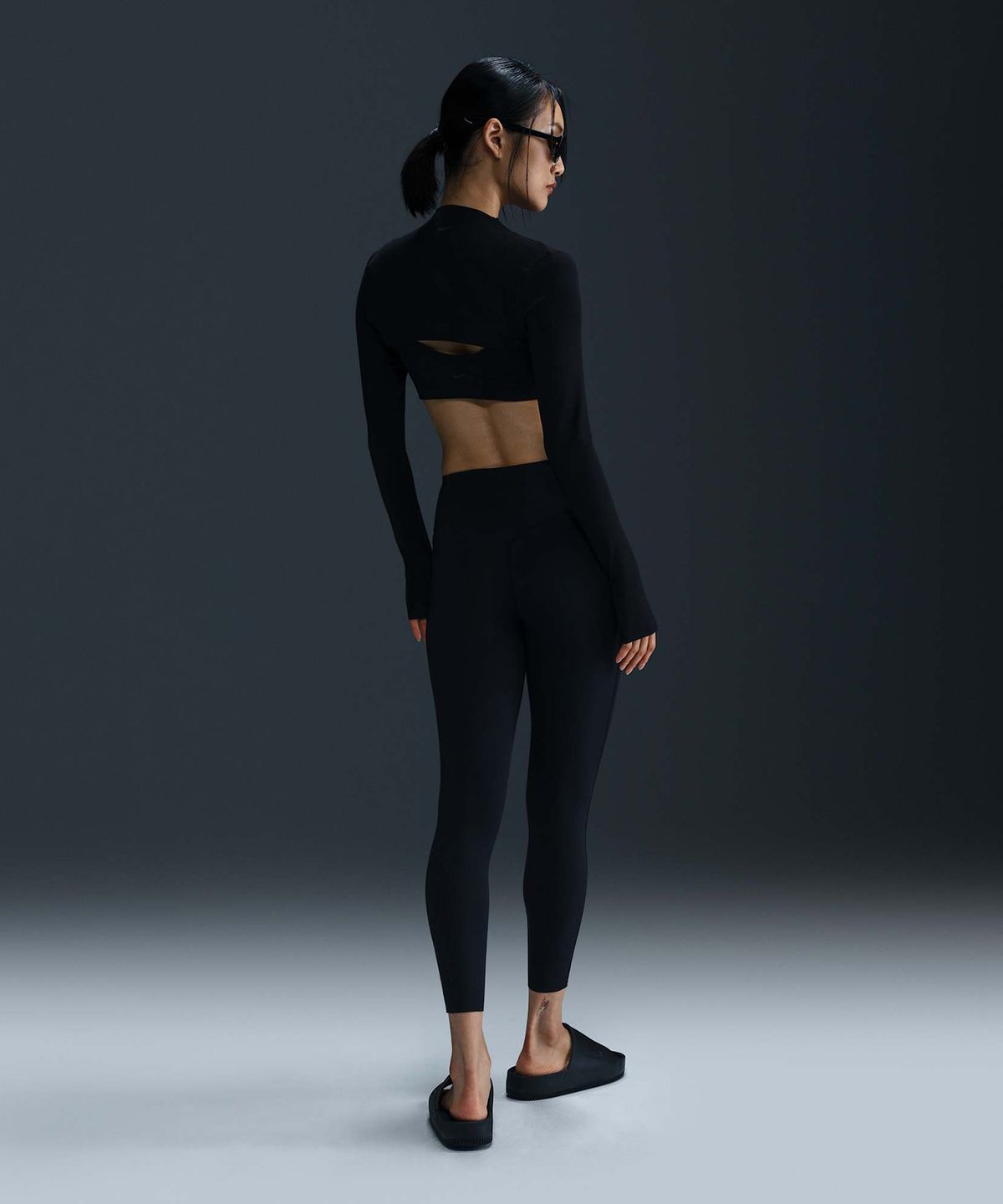 나이키(NIKE) 유니버사 미디엄 서포트 하이웨이스트 7/8 포켓 레깅스 W - 블랙:앤트러사이트:다크 스모크 그레이 / HQ6814-010