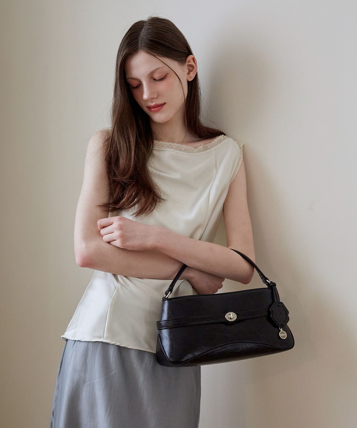 벨류엣(VALLUAT) Glint bag_Black