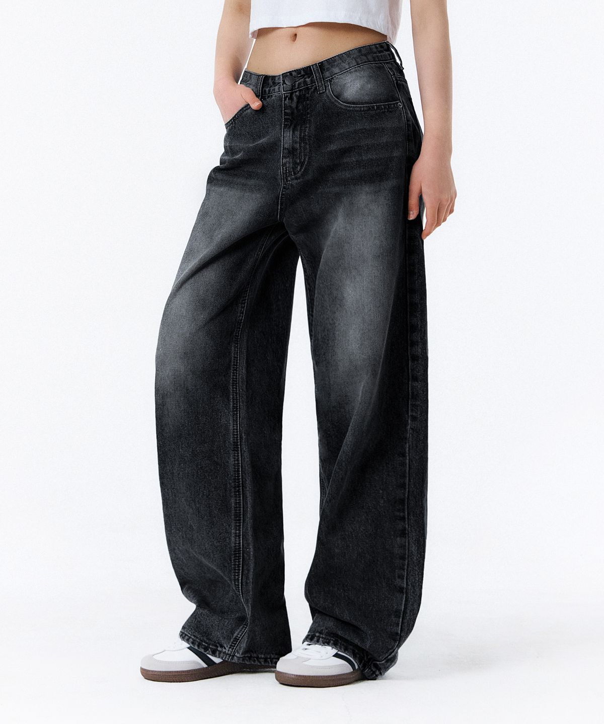 랜덤오프(RANDOMOFF) BTB : BREEZE WASHING JEANS [MUTE BLACK]