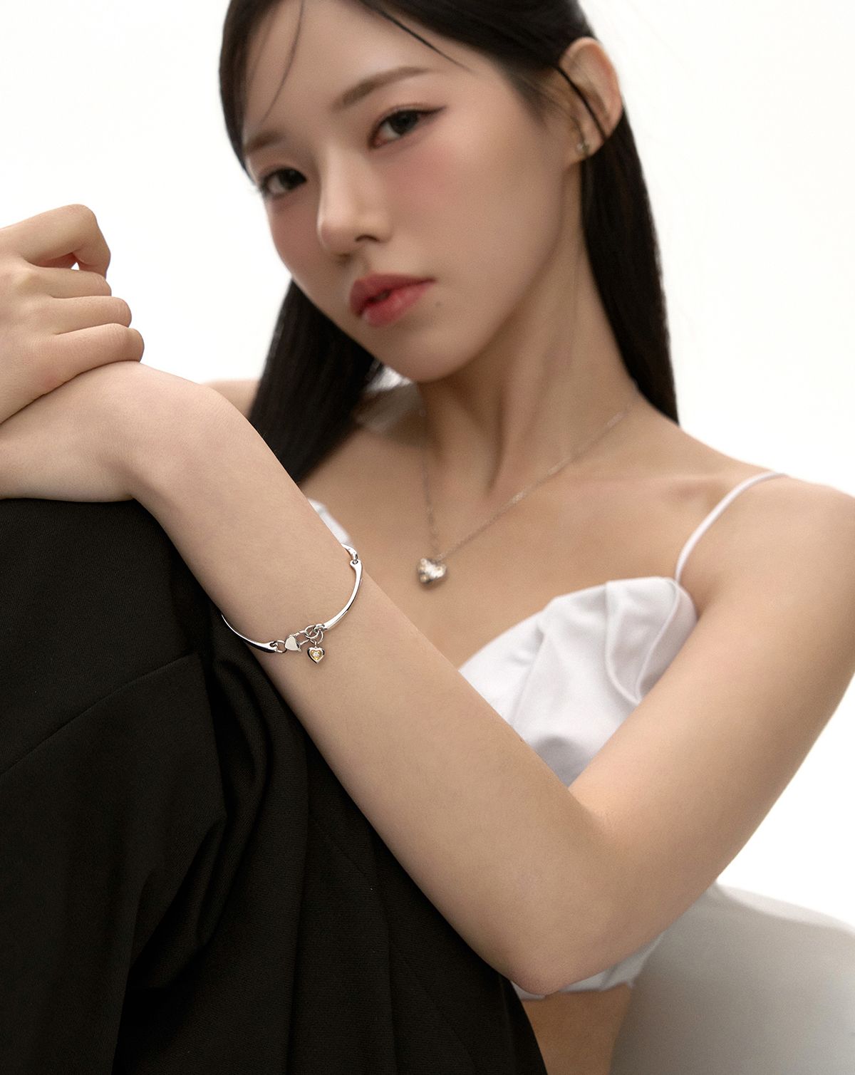 여섯시십칠분(PM 06:17) BAE 팔찌