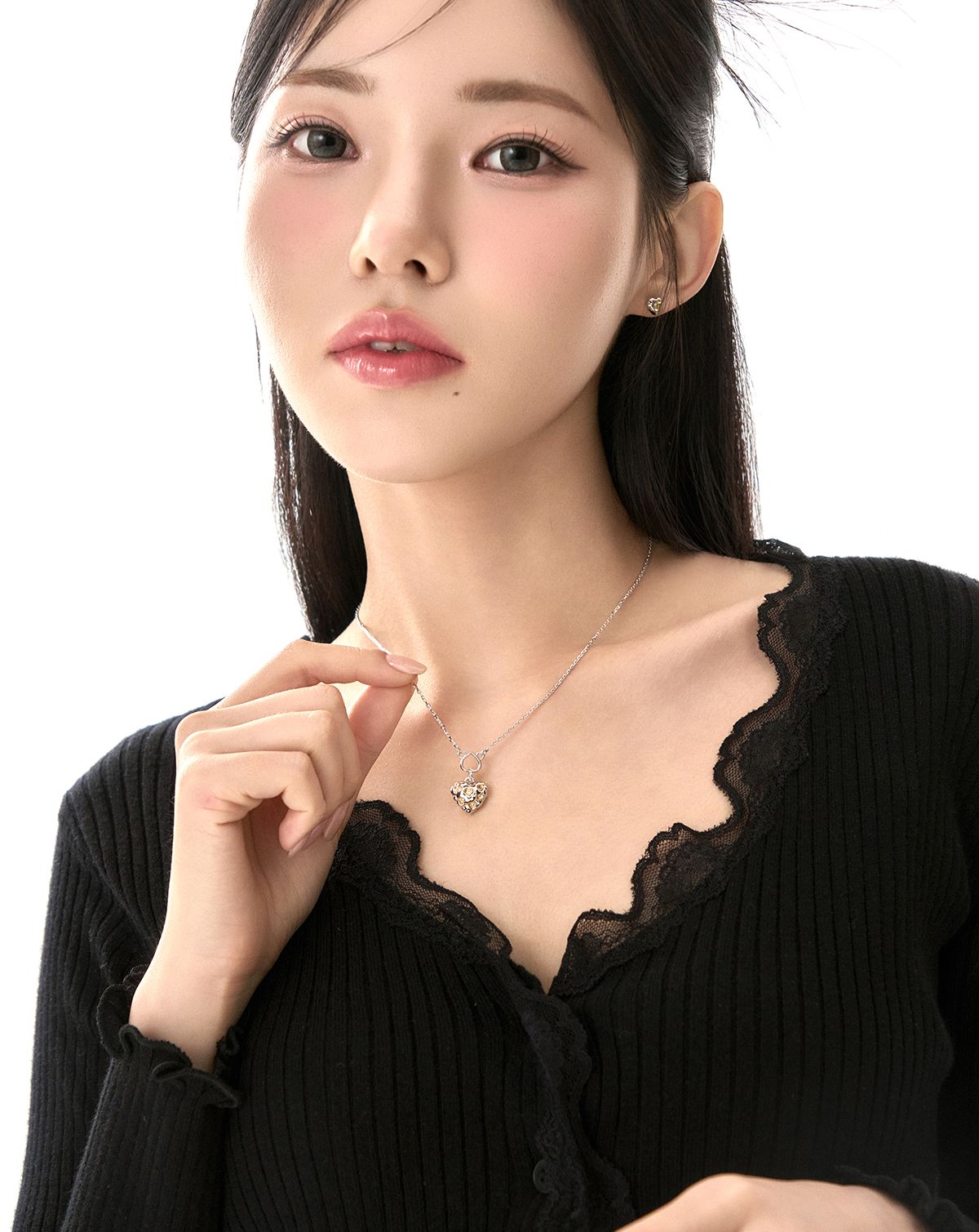 여섯시십칠분(PM 06:17) ILY 목걸이
