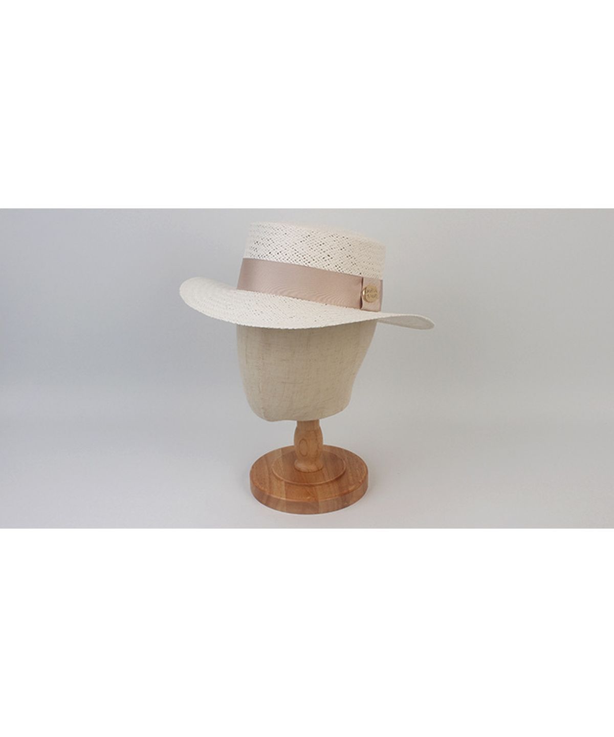 유니버셜 케미스트리(UNIVERSAL CHEMISTRY) White Ivory Line Panama Hat 파나마햇