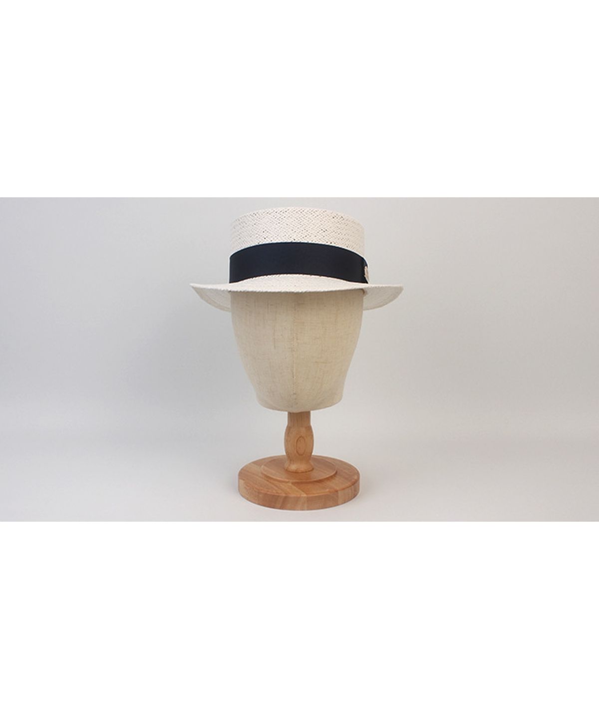 유니버셜 케미스트리(UNIVERSAL CHEMISTRY) Navy Line White Short Panama Hat 파나마햇