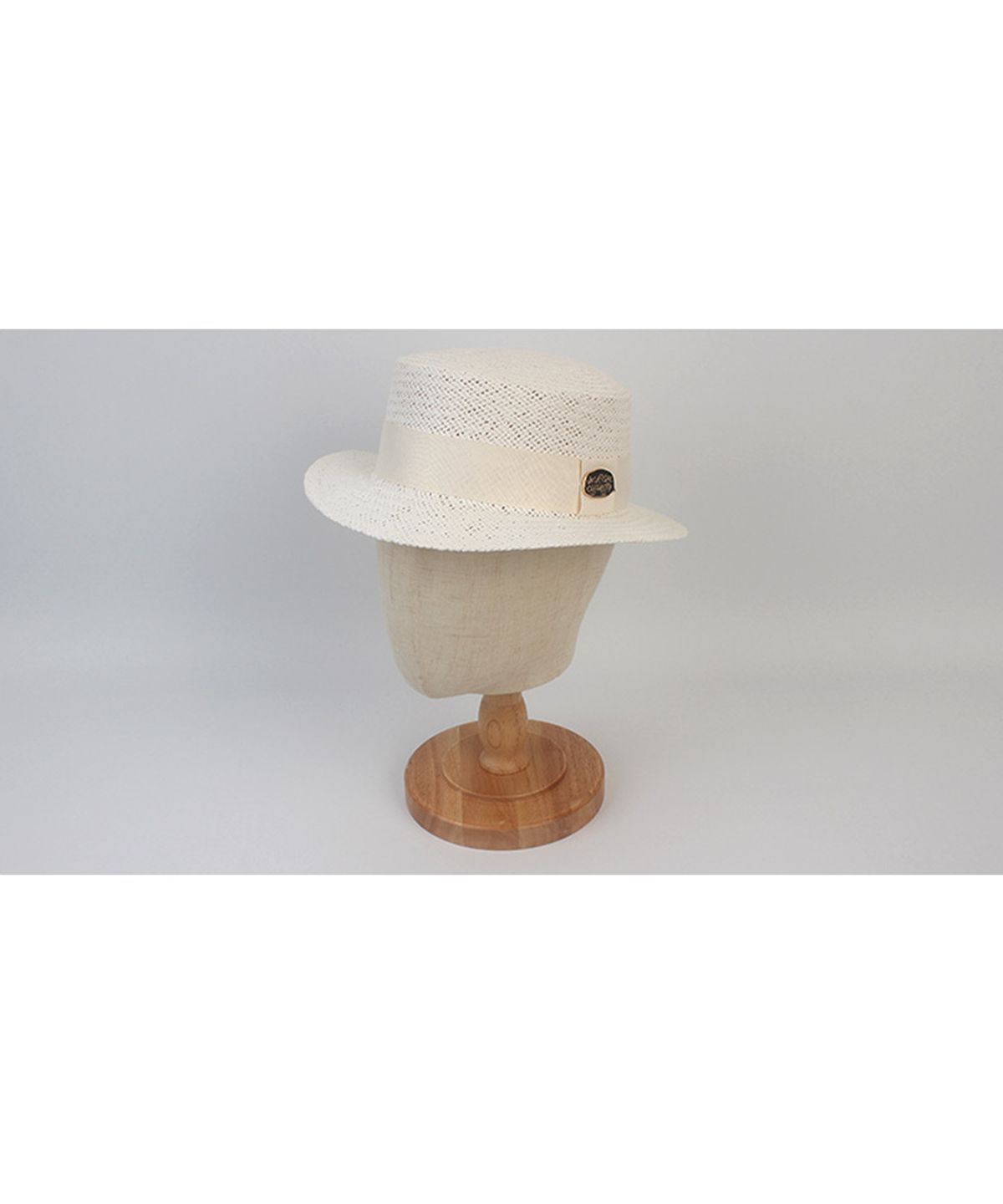 유니버셜 케미스트리(UNIVERSAL CHEMISTRY) Ivory Line White Short Panama Hat 파나마햇