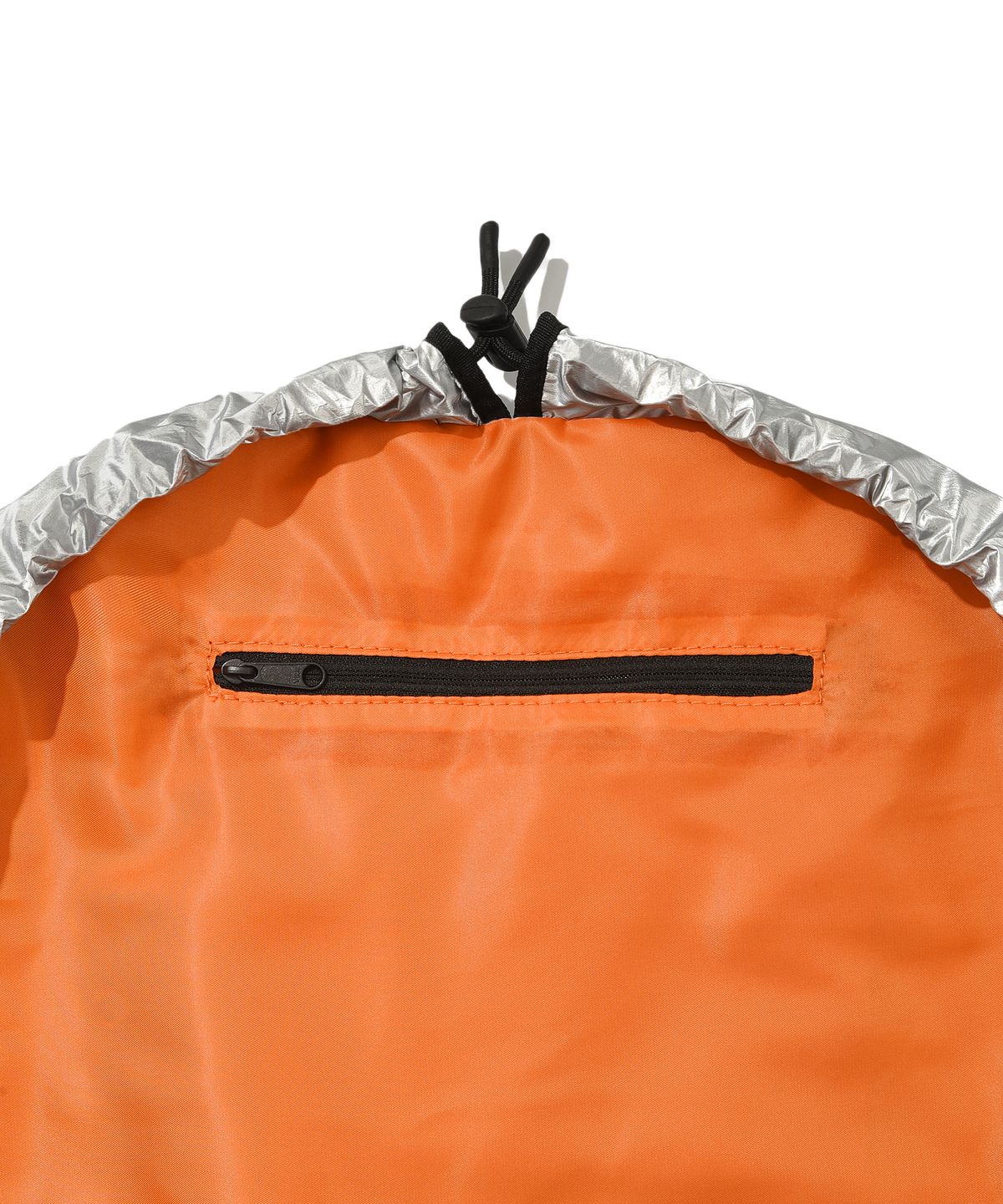 카네이테이(KANEITEI) DUMPLING QUILTING STORAGE CROSS BAG (SILVER)