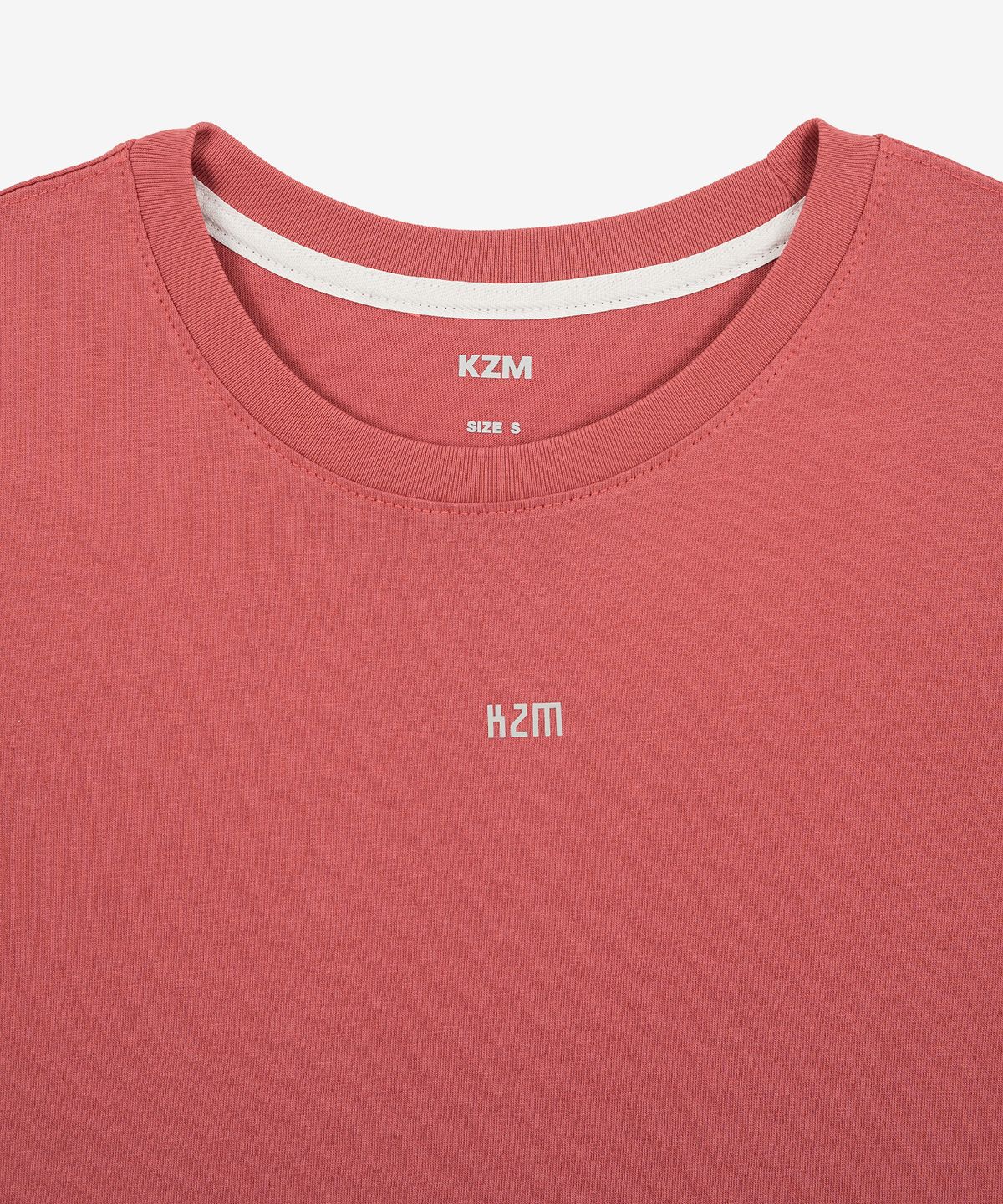케이지엠(KZM) KZM 로고 크롭 반팔 티셔츠 CORAL