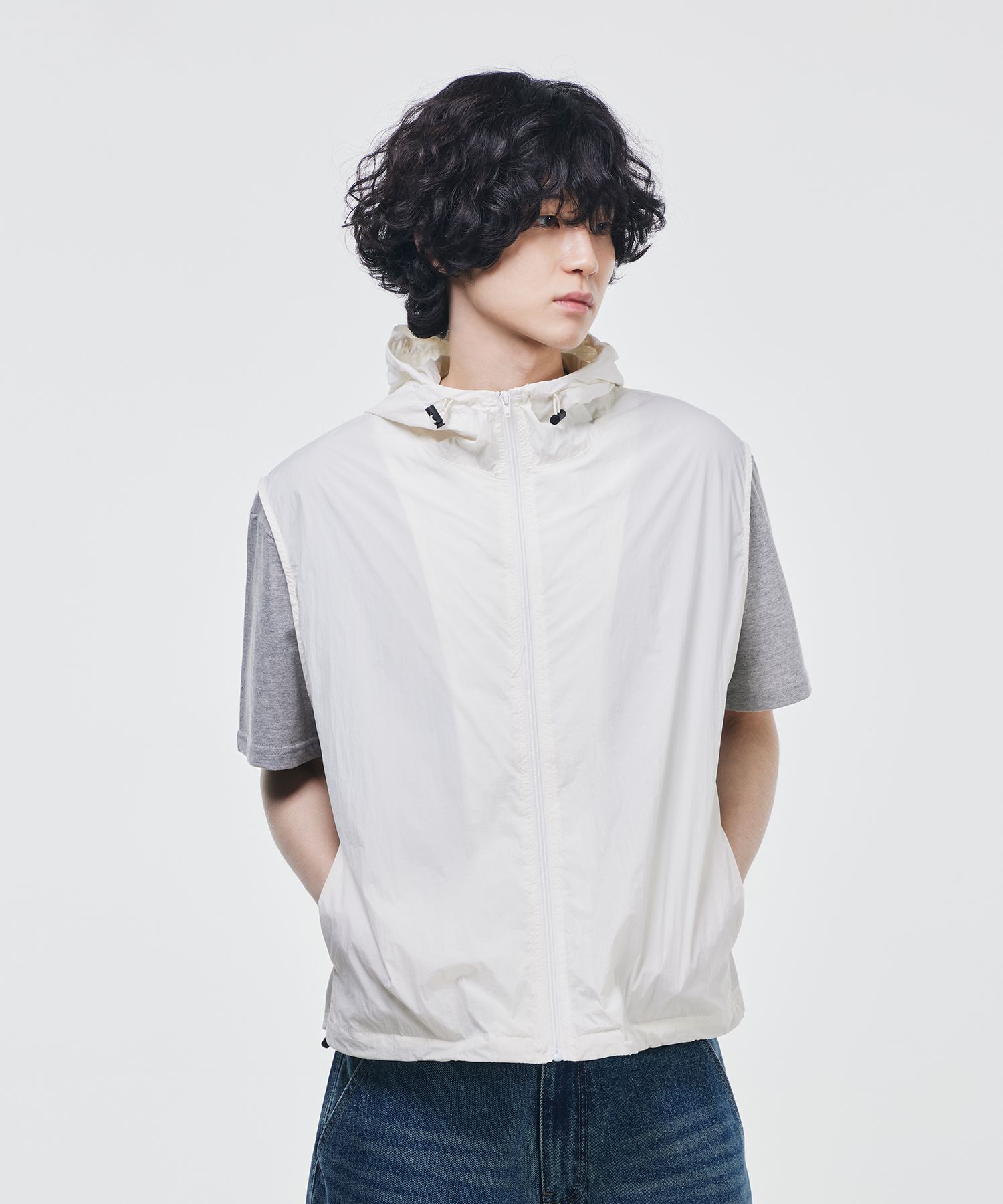 [SIGNATURE] Nylon Hooded Vest /追跡付 MUSINSA | SIGNATURE Nylon Hooded Vest [White]
