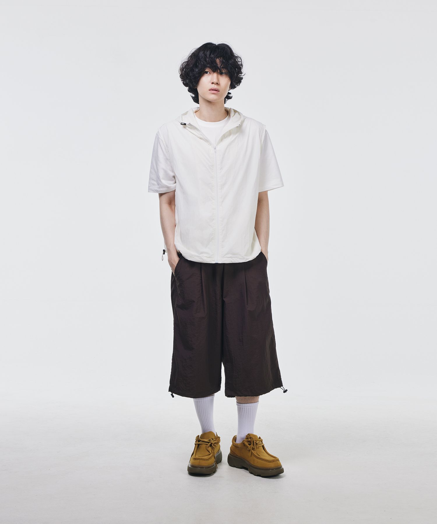 [SIGNATURE] Nylon Hooded Vest /追跡付 MUSINSA | SIGNATURE Nylon Hooded Vest [White]