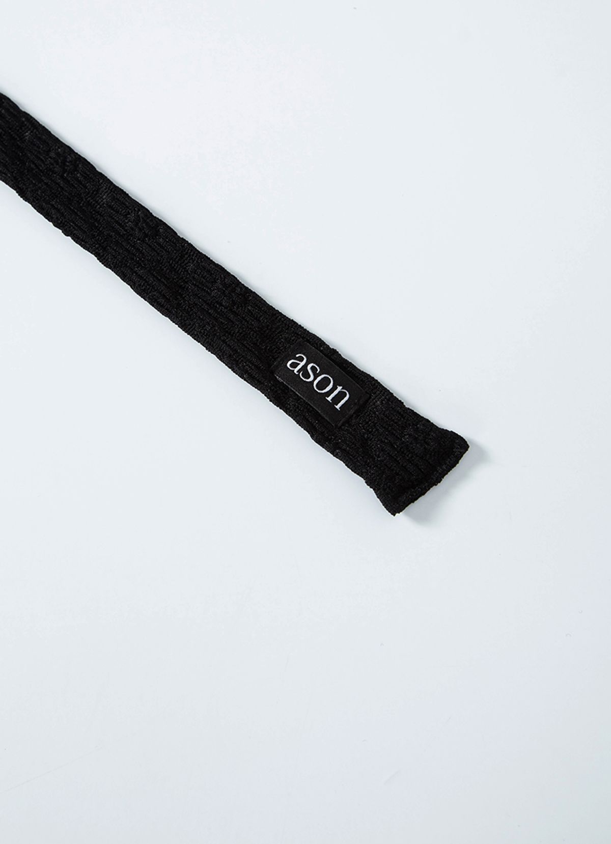 애즈온(ASON) SIA TIE SLEEVELESS / BLACK