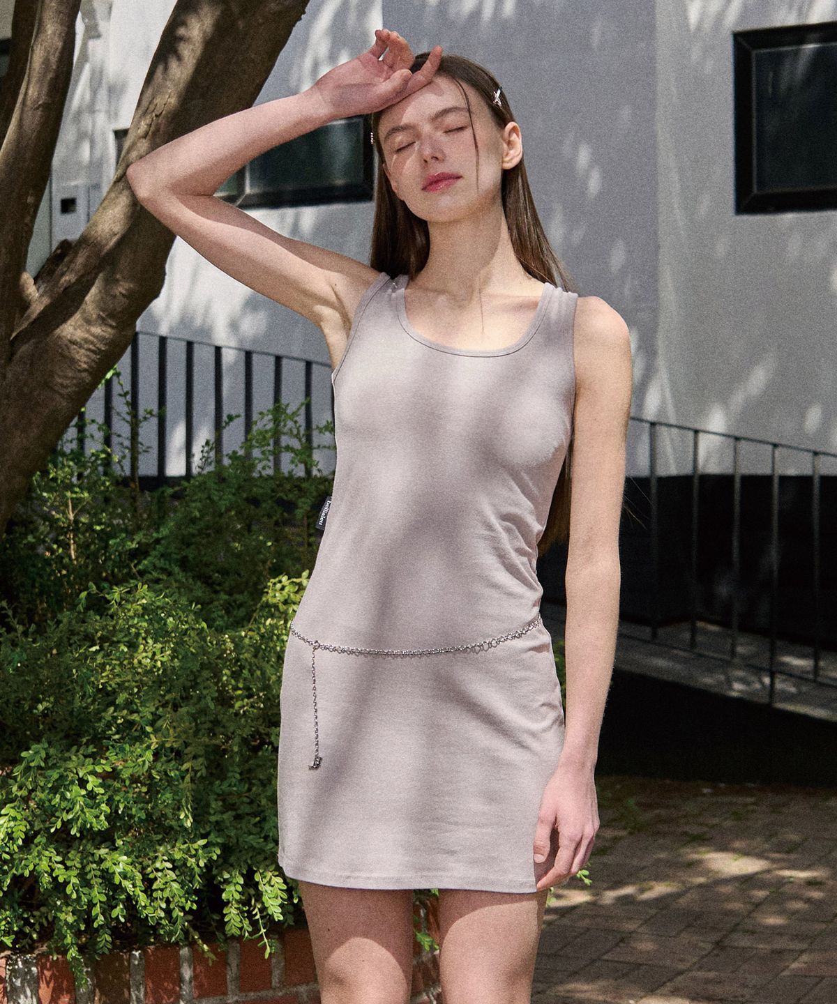 벨리아르(BELLIALEU) PLAIN CORSET DRESS-ASH BEIGE
