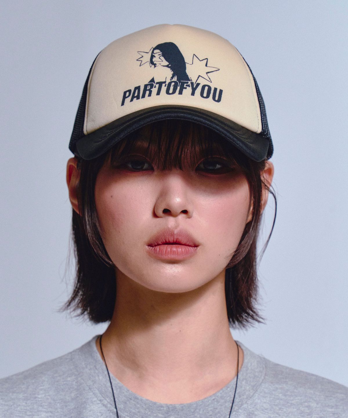 그레이버(GRAVER) [UNISEX]PART OF YOU 메쉬 트러커 캡 _크림 블랙