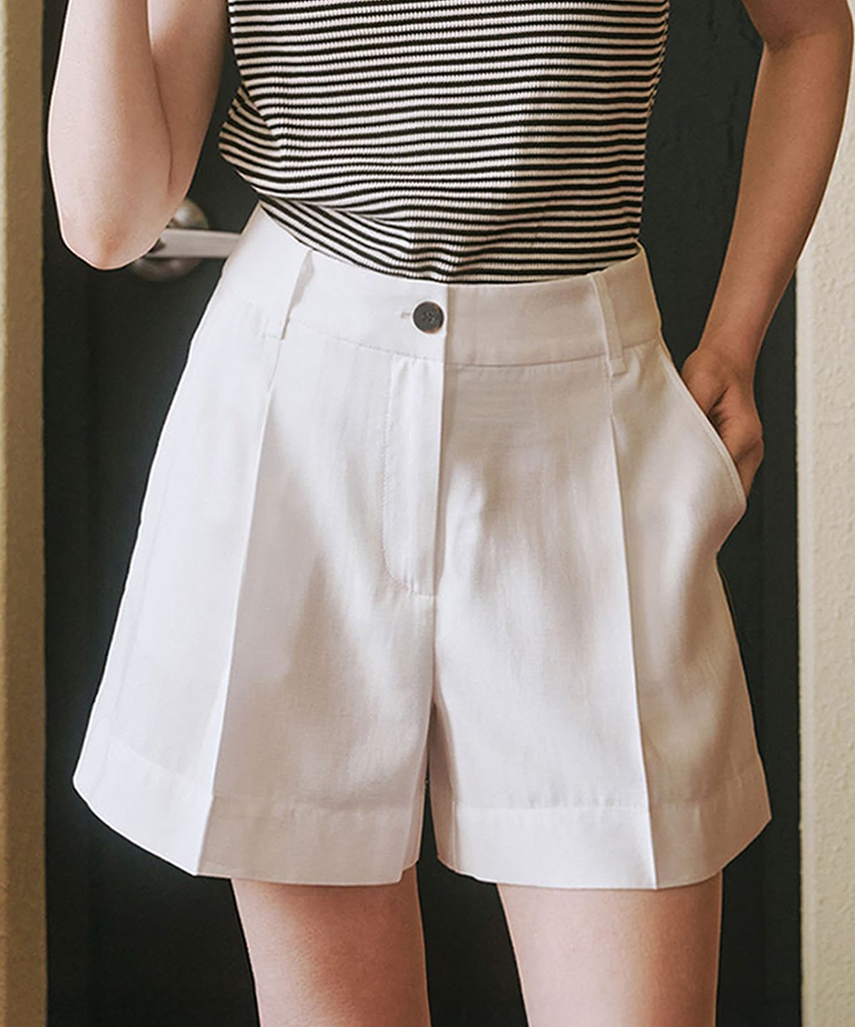 마롭(MALOUPE) 2210 원턱 4부 팬츠 (화이트)