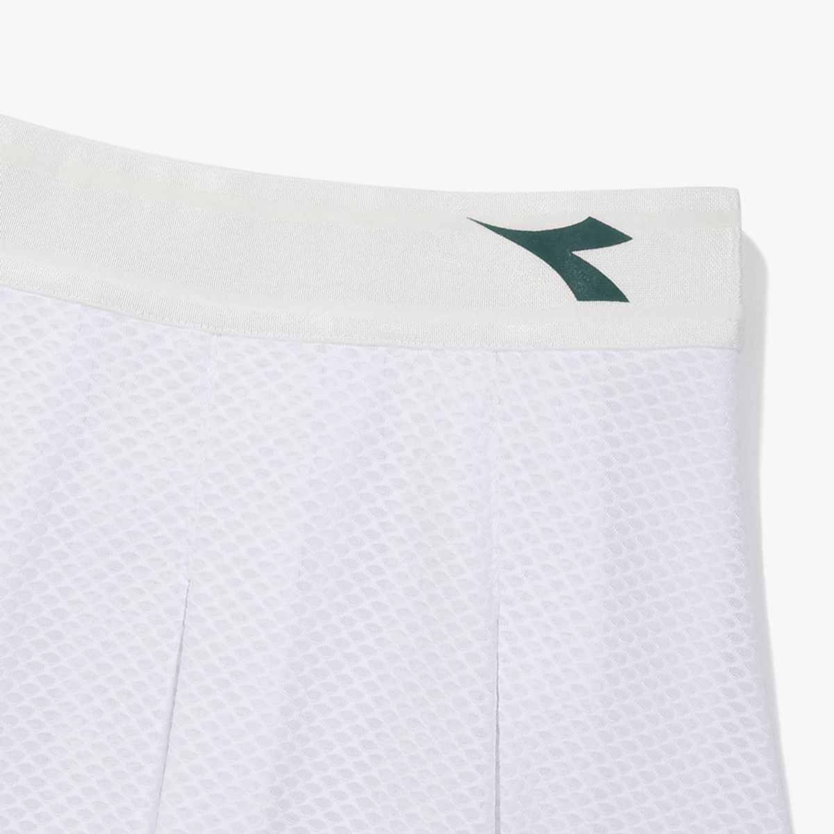 디아도라(diadora) 플레르 메쉬 플리츠 스커트 WHITE