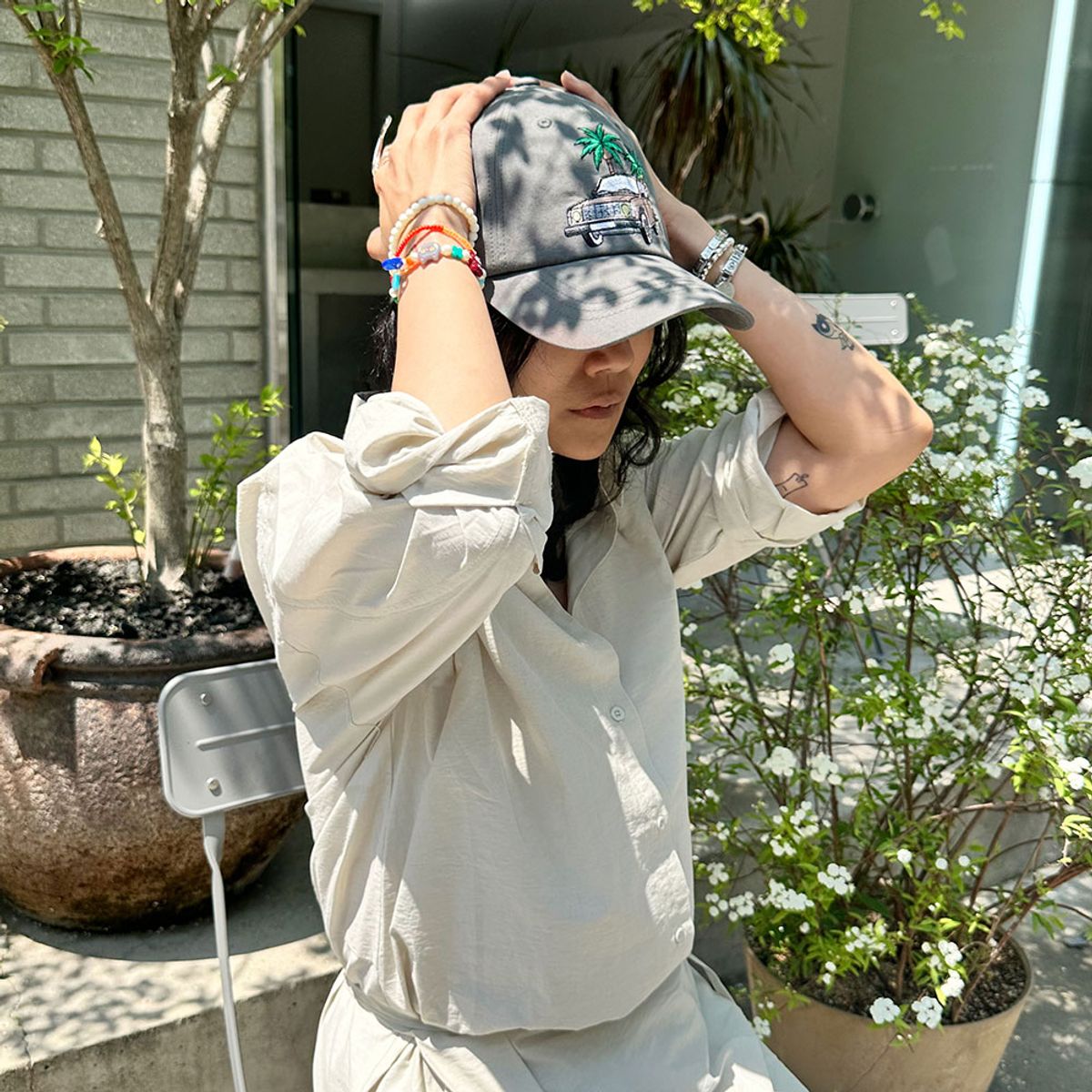 앤드씨유(AND SEE YOU) car embroidery ball cap-grey JCP0010